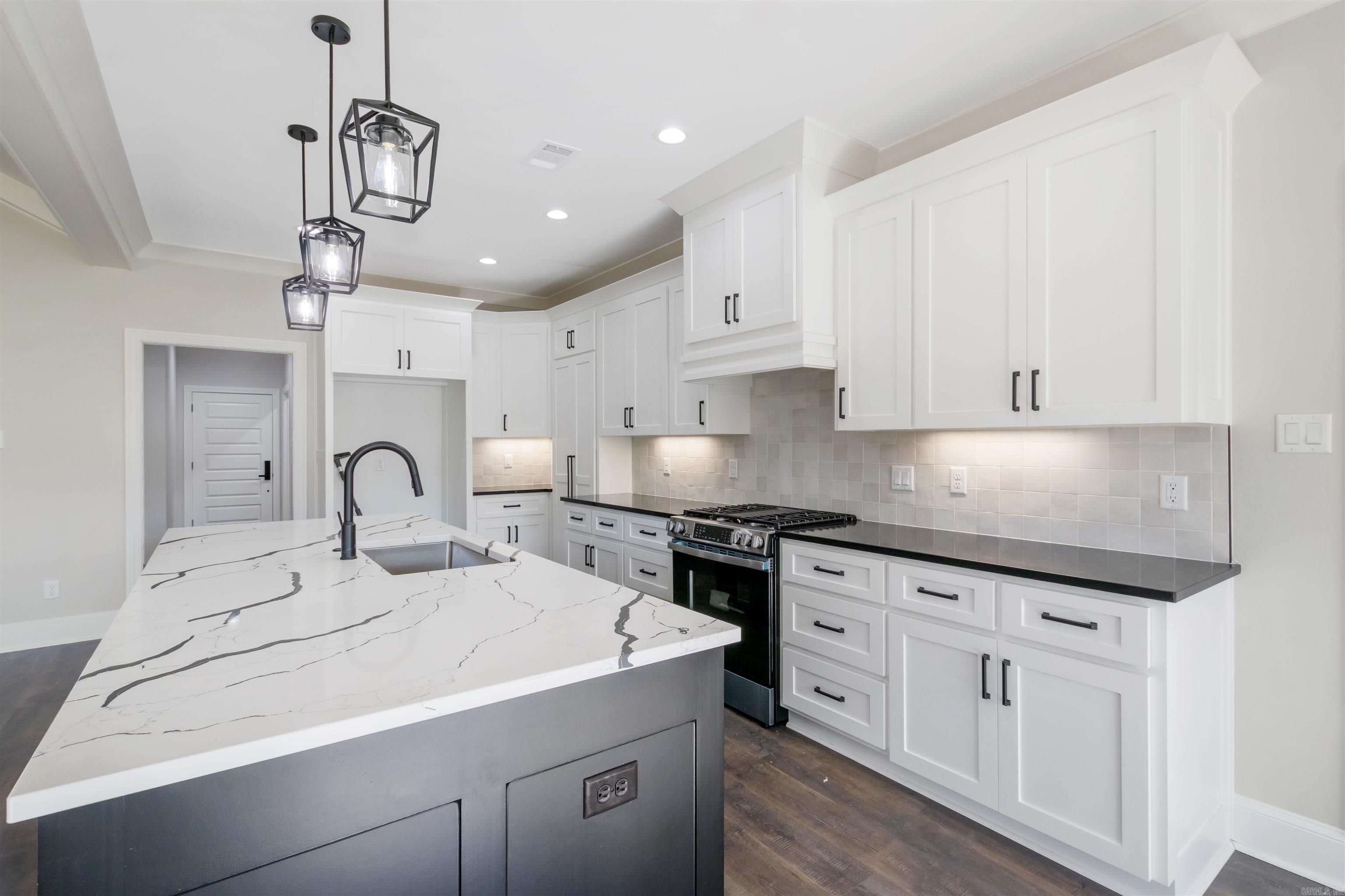 MILLERS GLENN - Residential