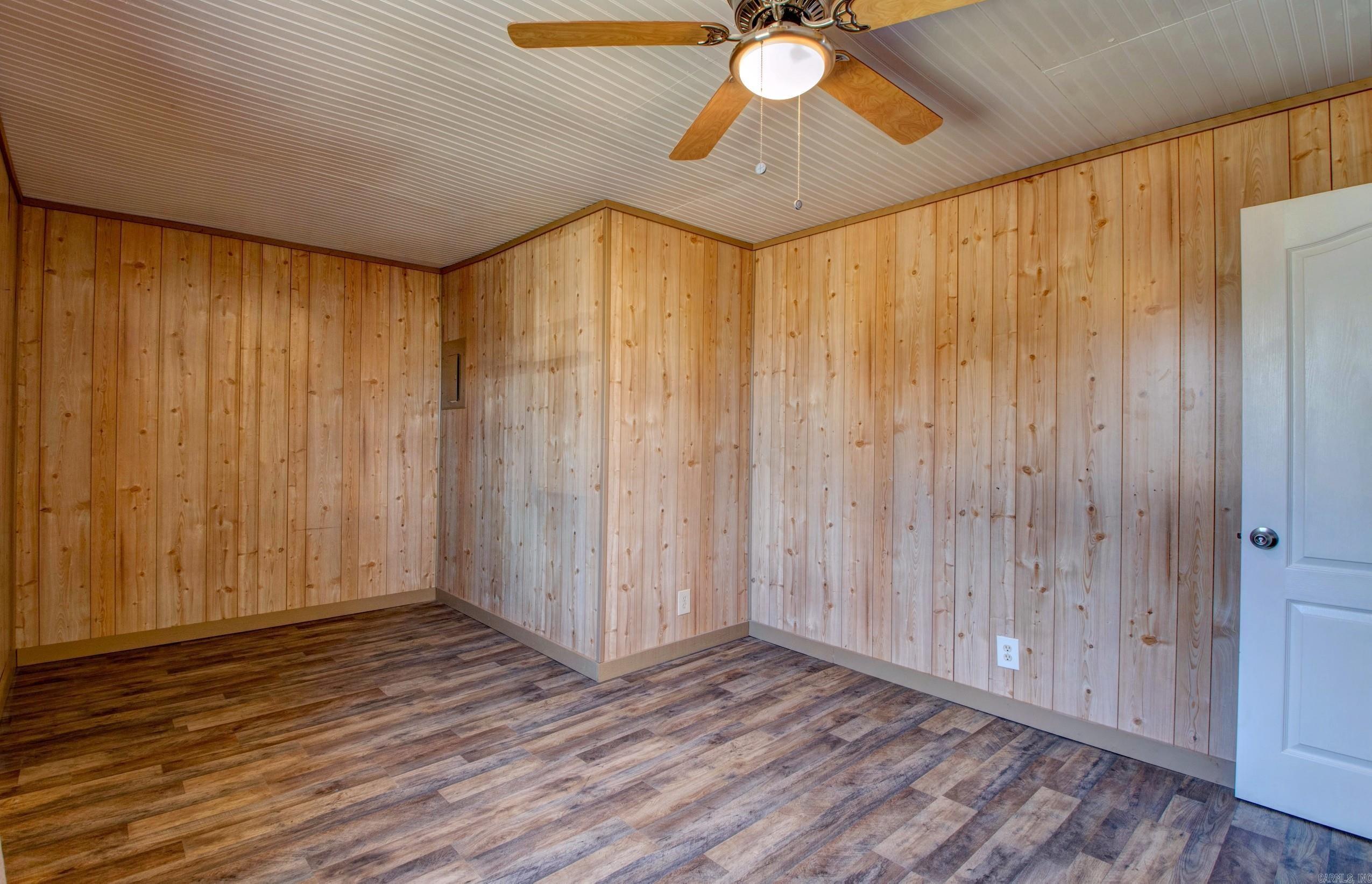 EL PASO (TOWN OF) - Residential