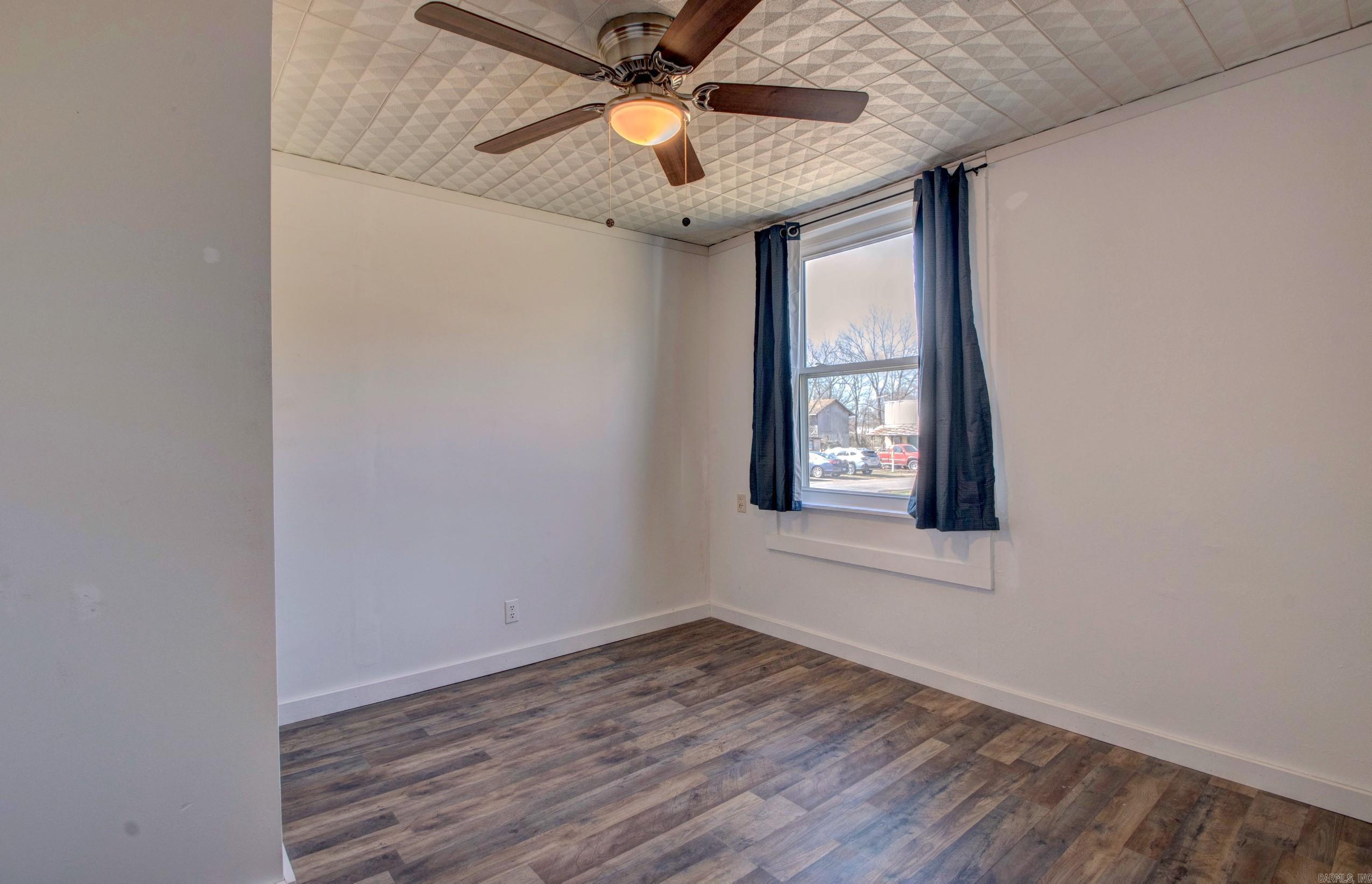 EL PASO (TOWN OF) - Residential