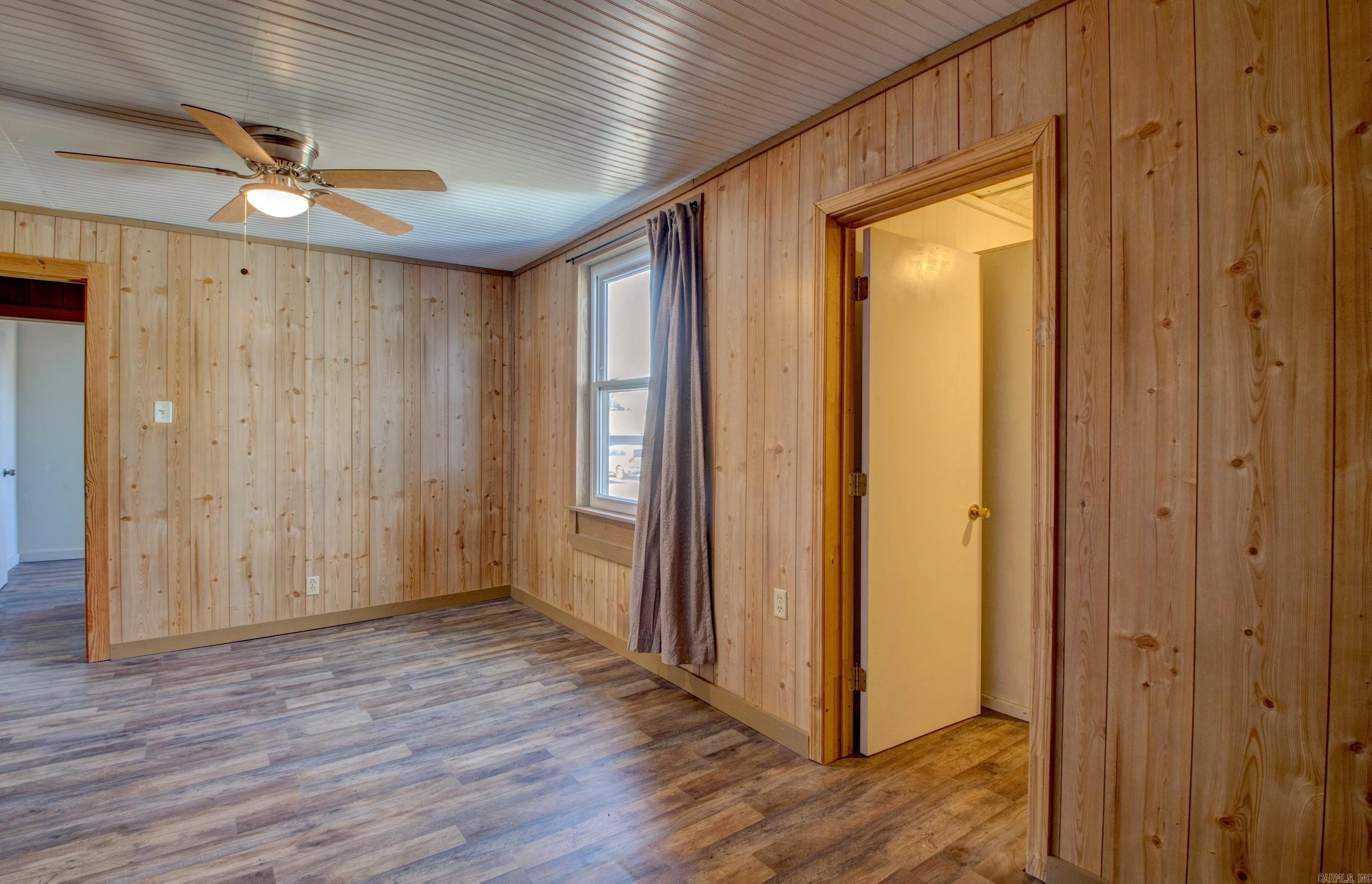 EL PASO (TOWN OF) - Residential