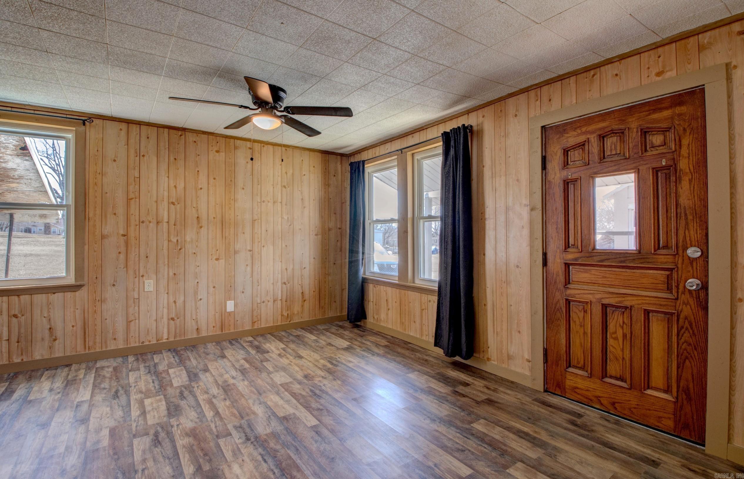 EL PASO (TOWN OF) - Residential