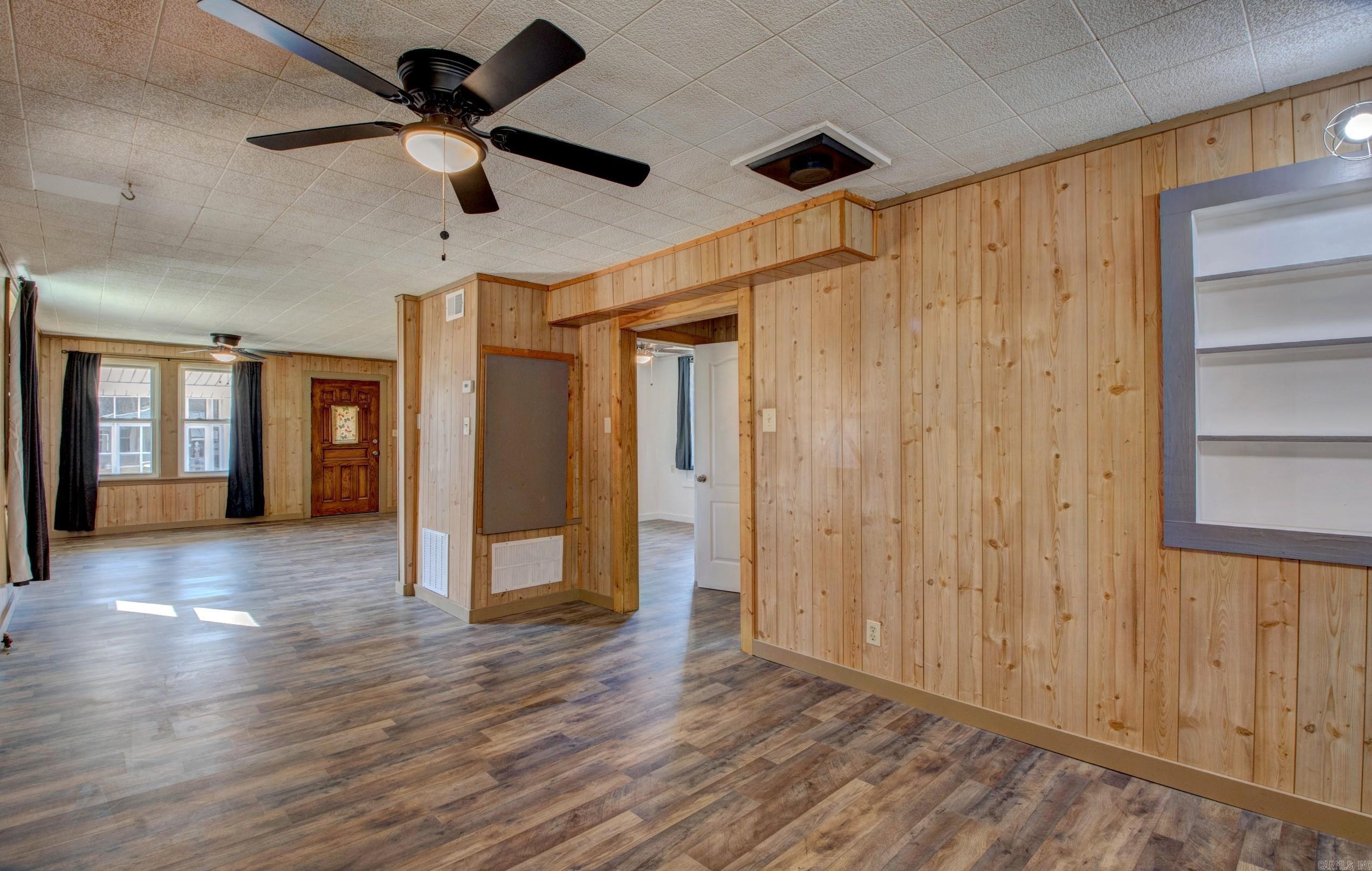 EL PASO (TOWN OF) - Residential