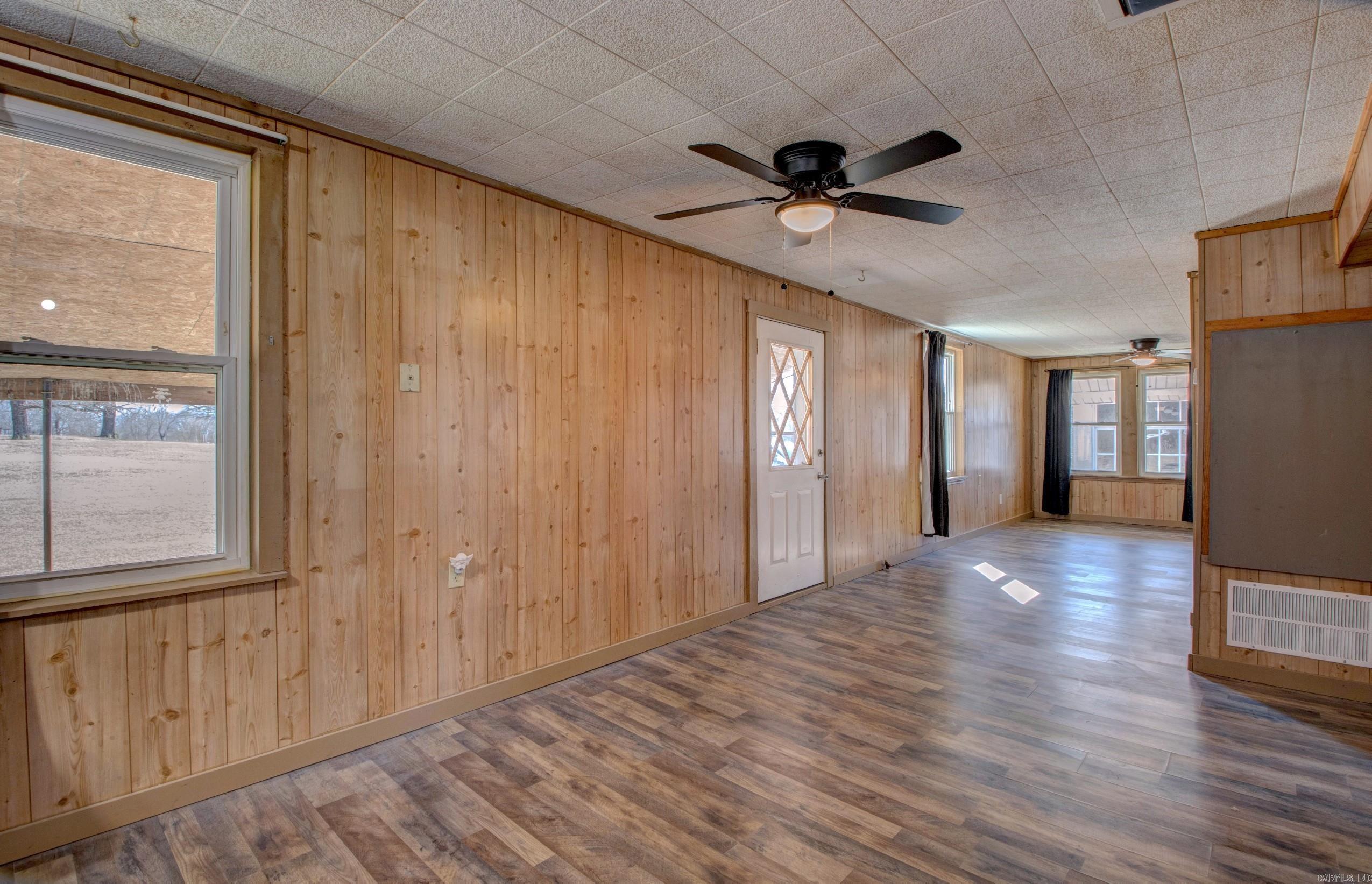 EL PASO (TOWN OF) - Residential