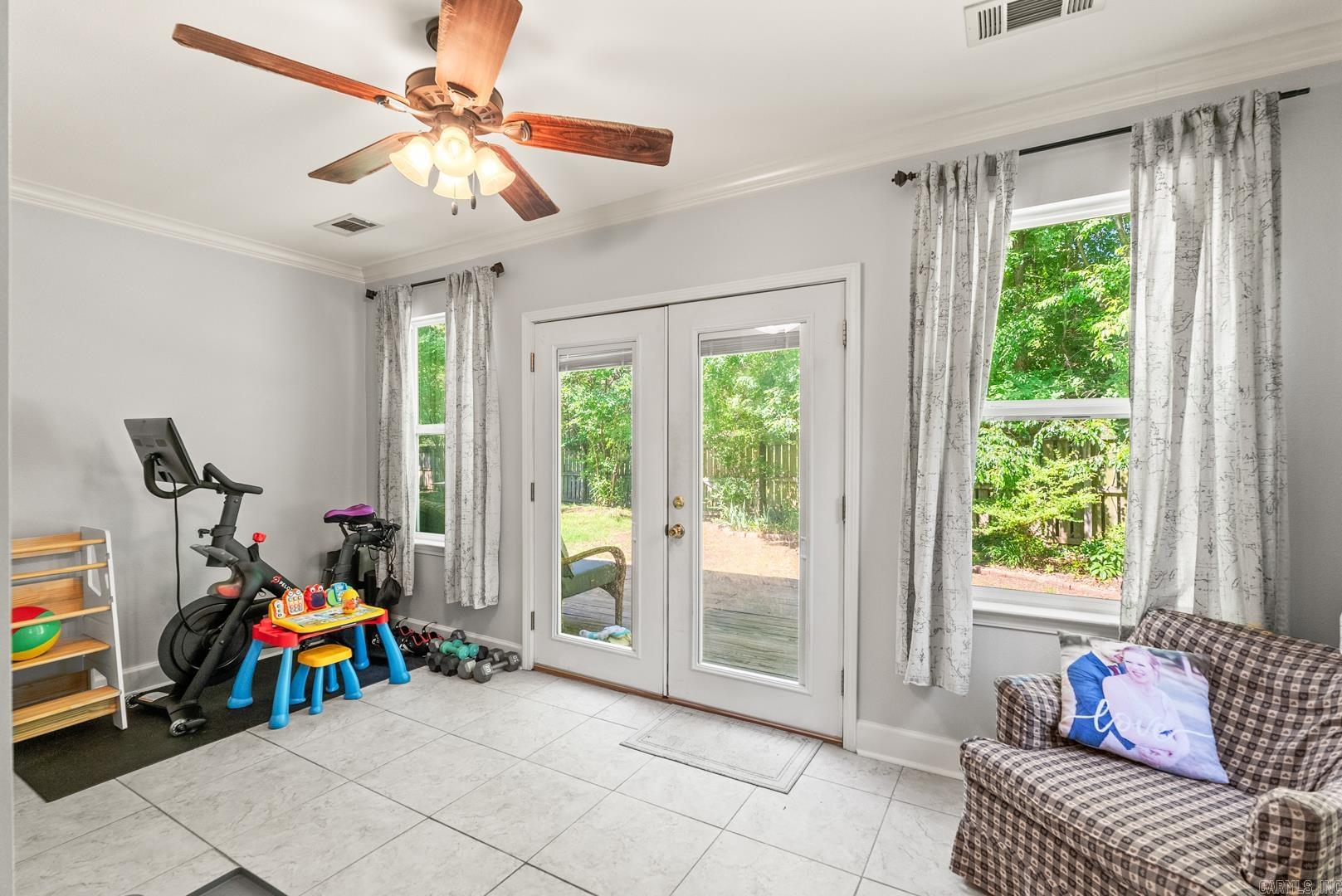 MILLER PLACE - Residential