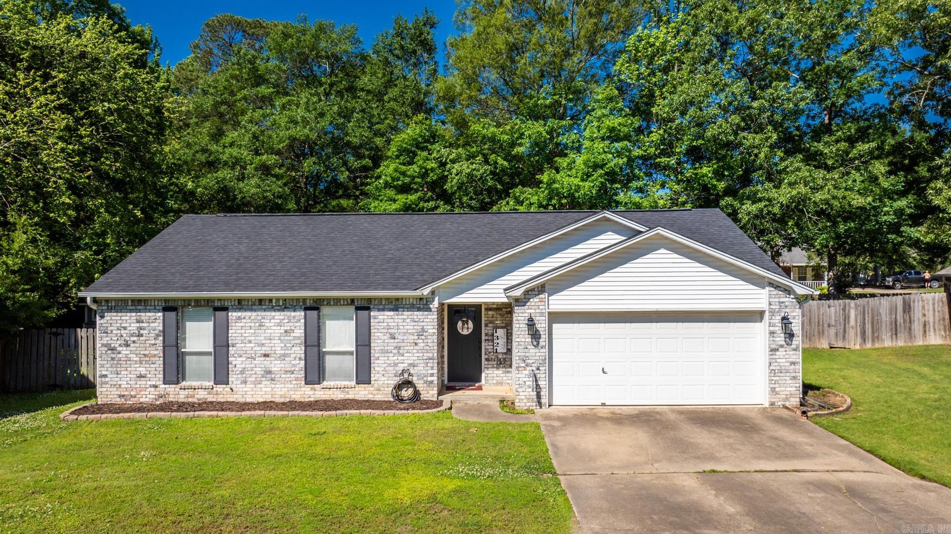 MILLER PLACE - Residential