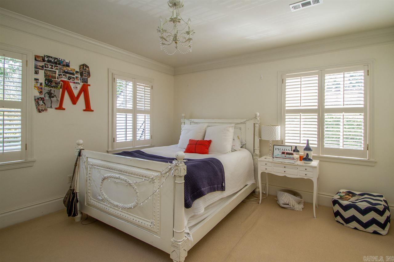 PINE VIEW - Residential