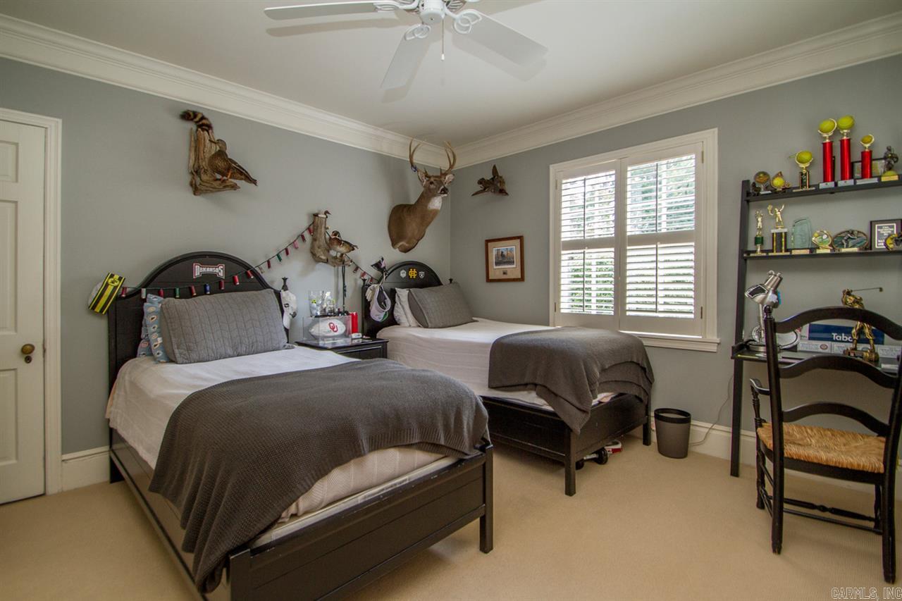 PINE VIEW - Residential