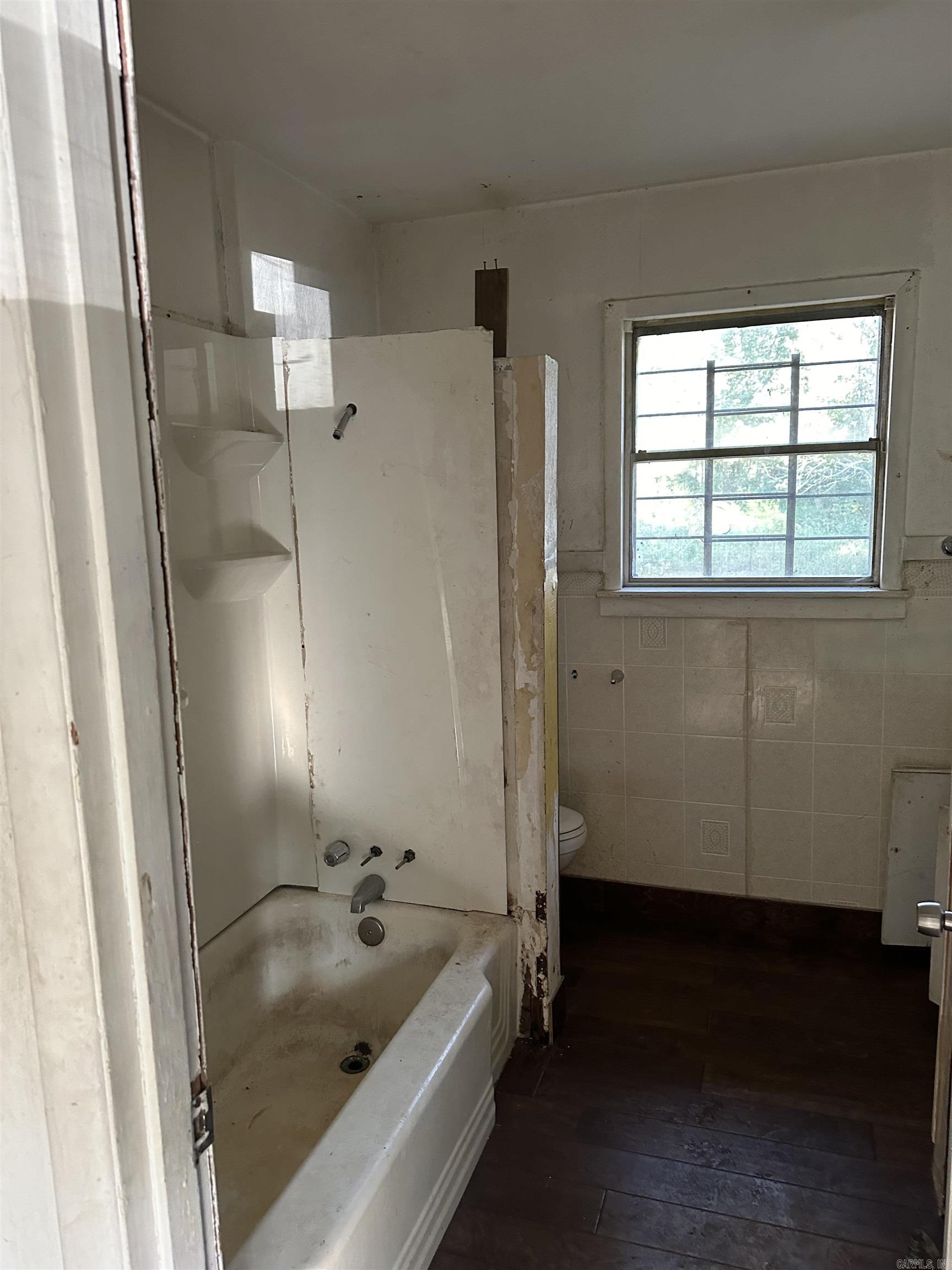 SOUTH HEIGHTS - Residential