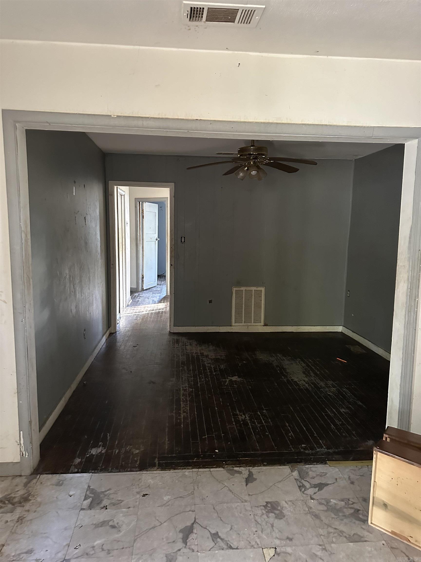 SOUTH HEIGHTS - Residential