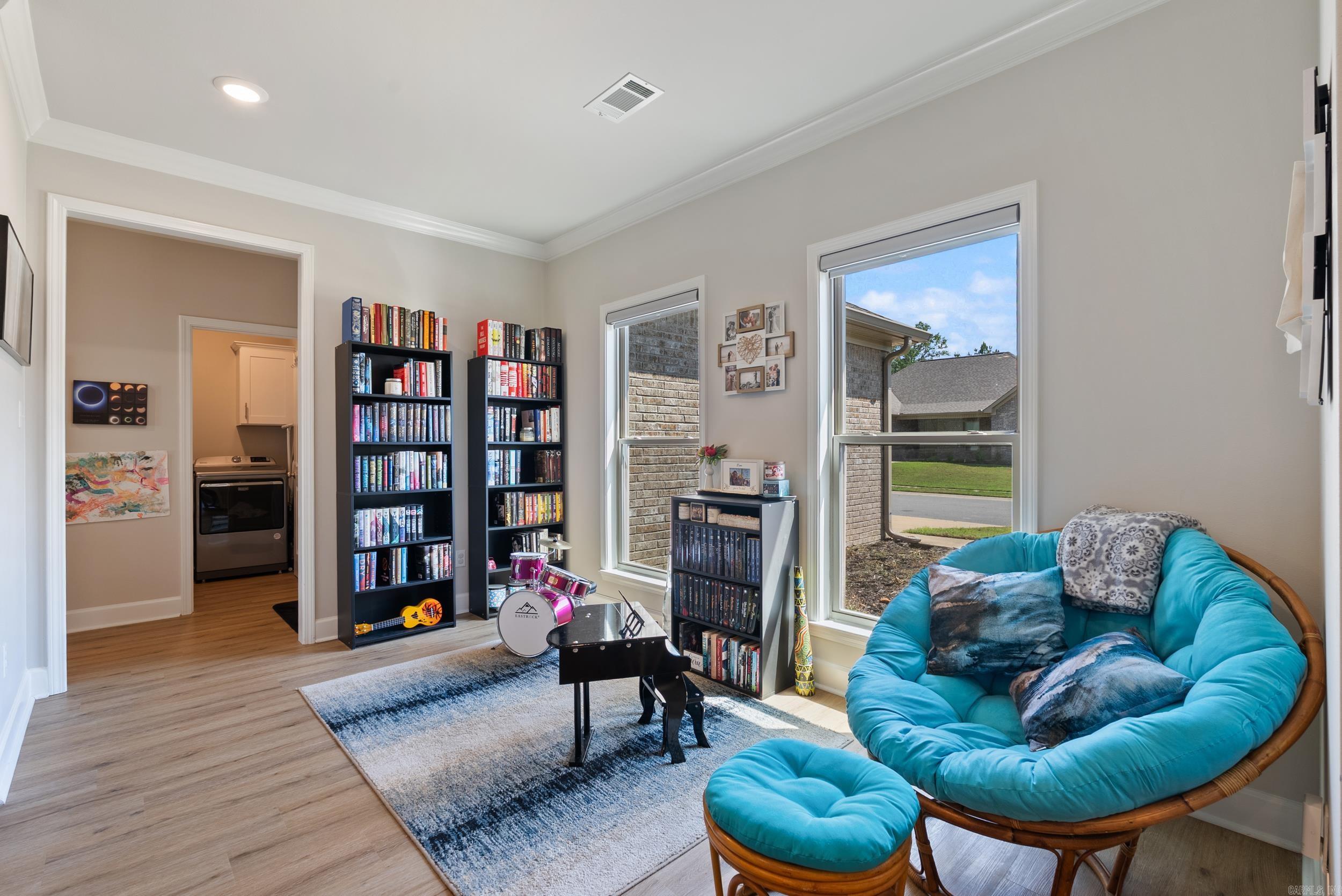 WESTERN WOODS - Residential