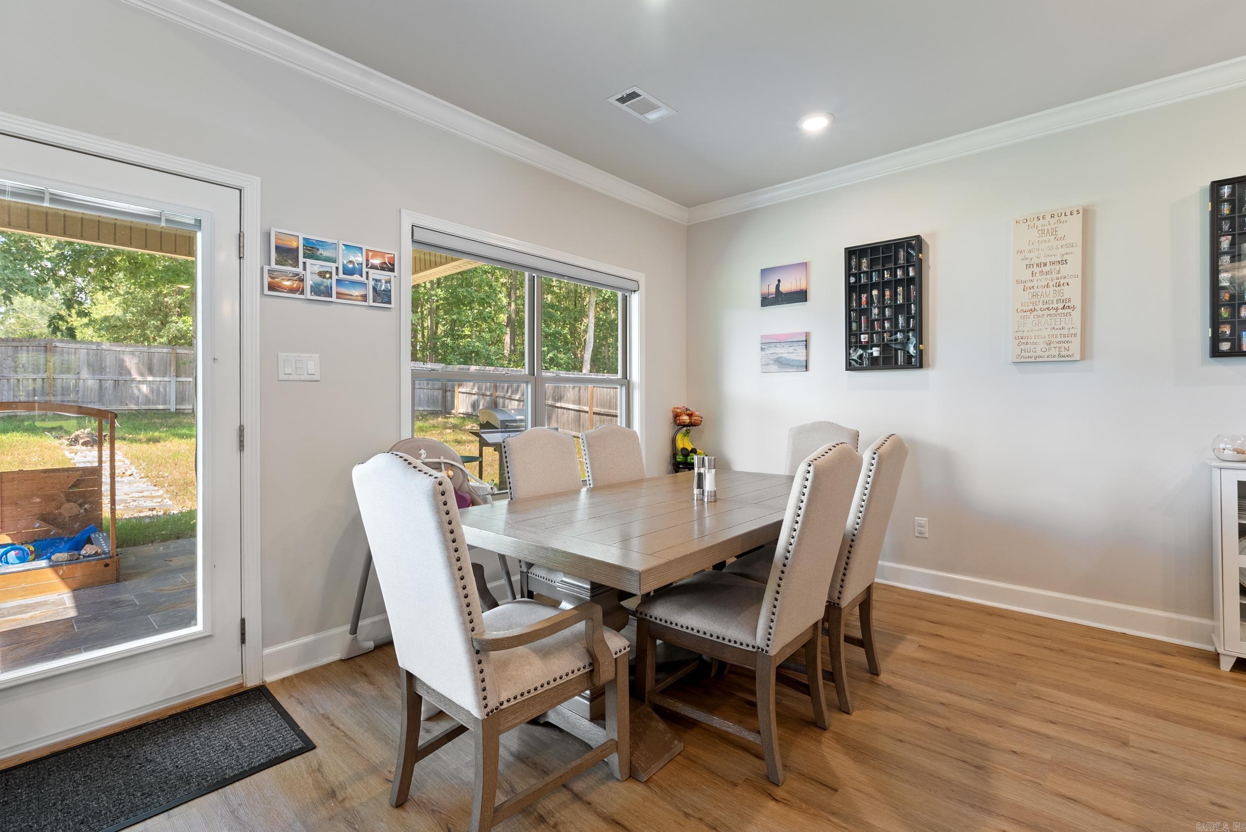 WESTERN WOODS - Residential