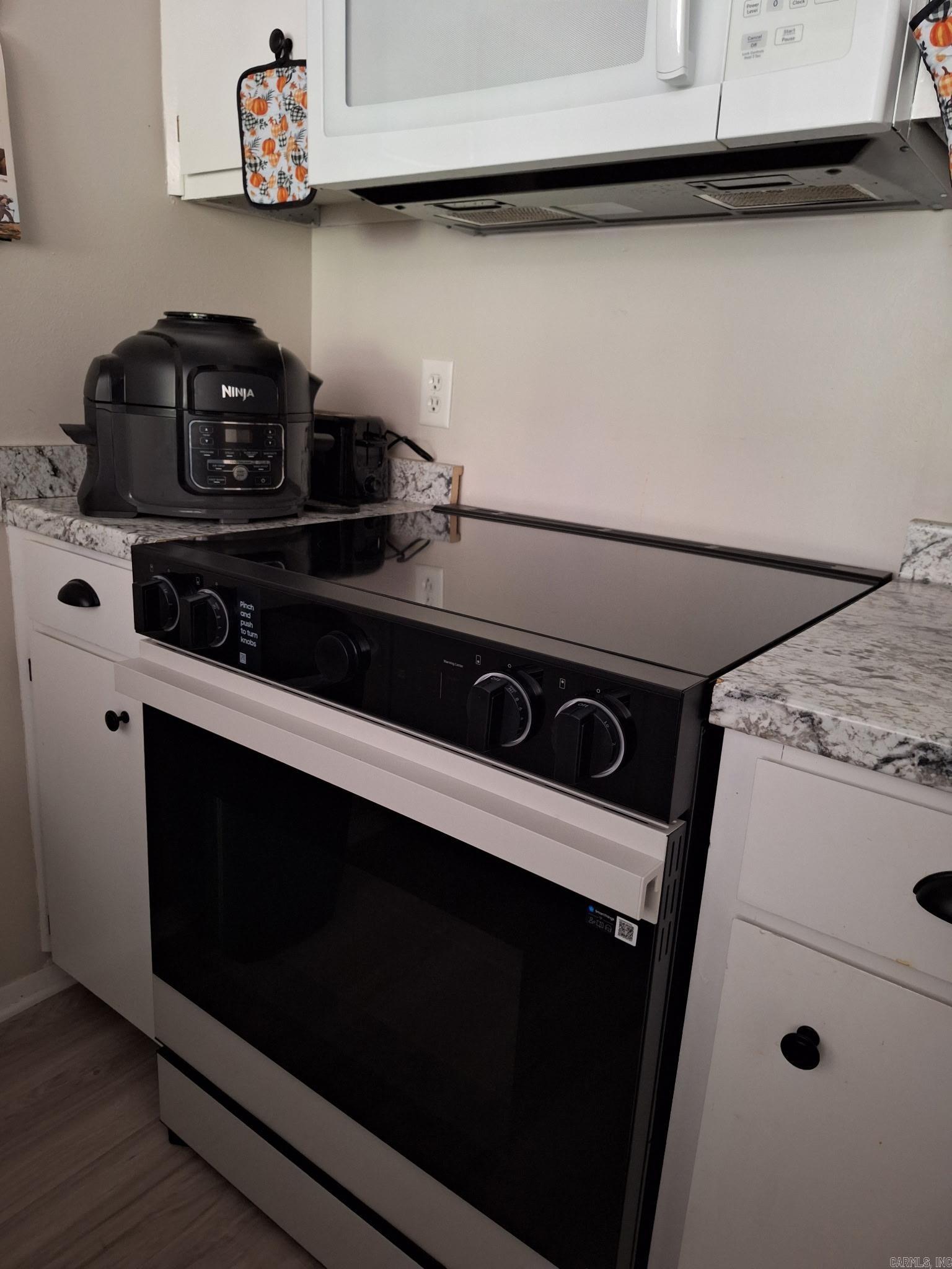 LAKEWOOD HILLS CONDO - Residential