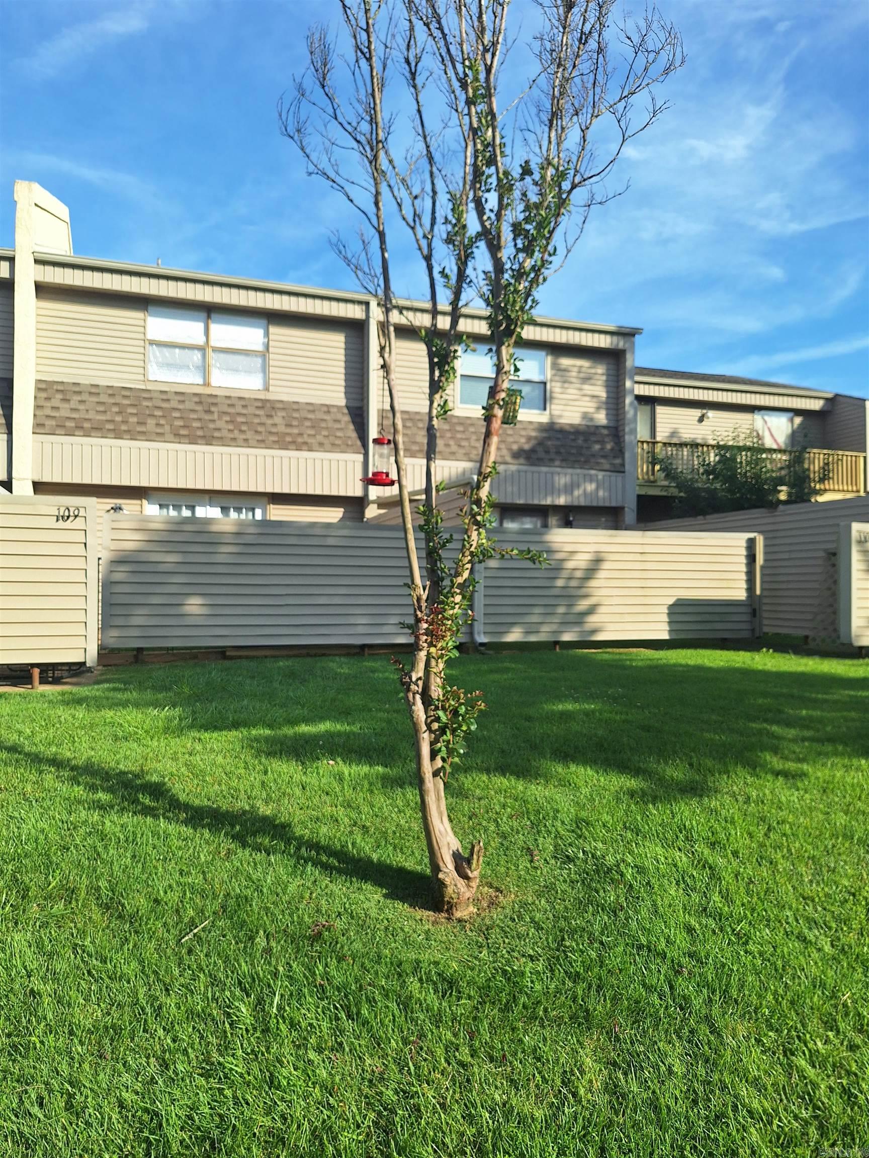 LAKEWOOD HILLS CONDO - Residential