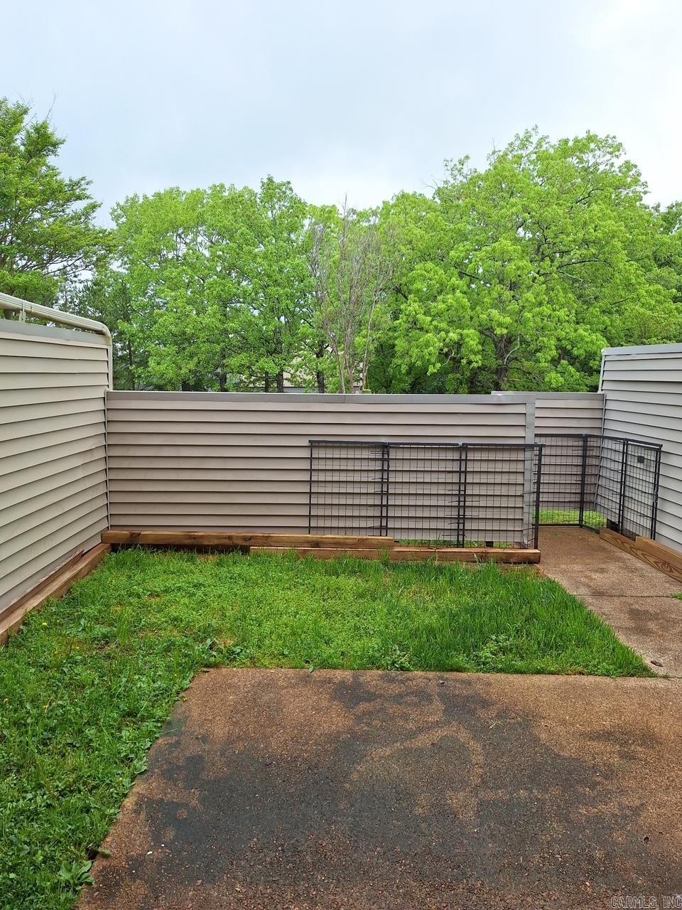 LAKEWOOD HILLS CONDO - Residential
