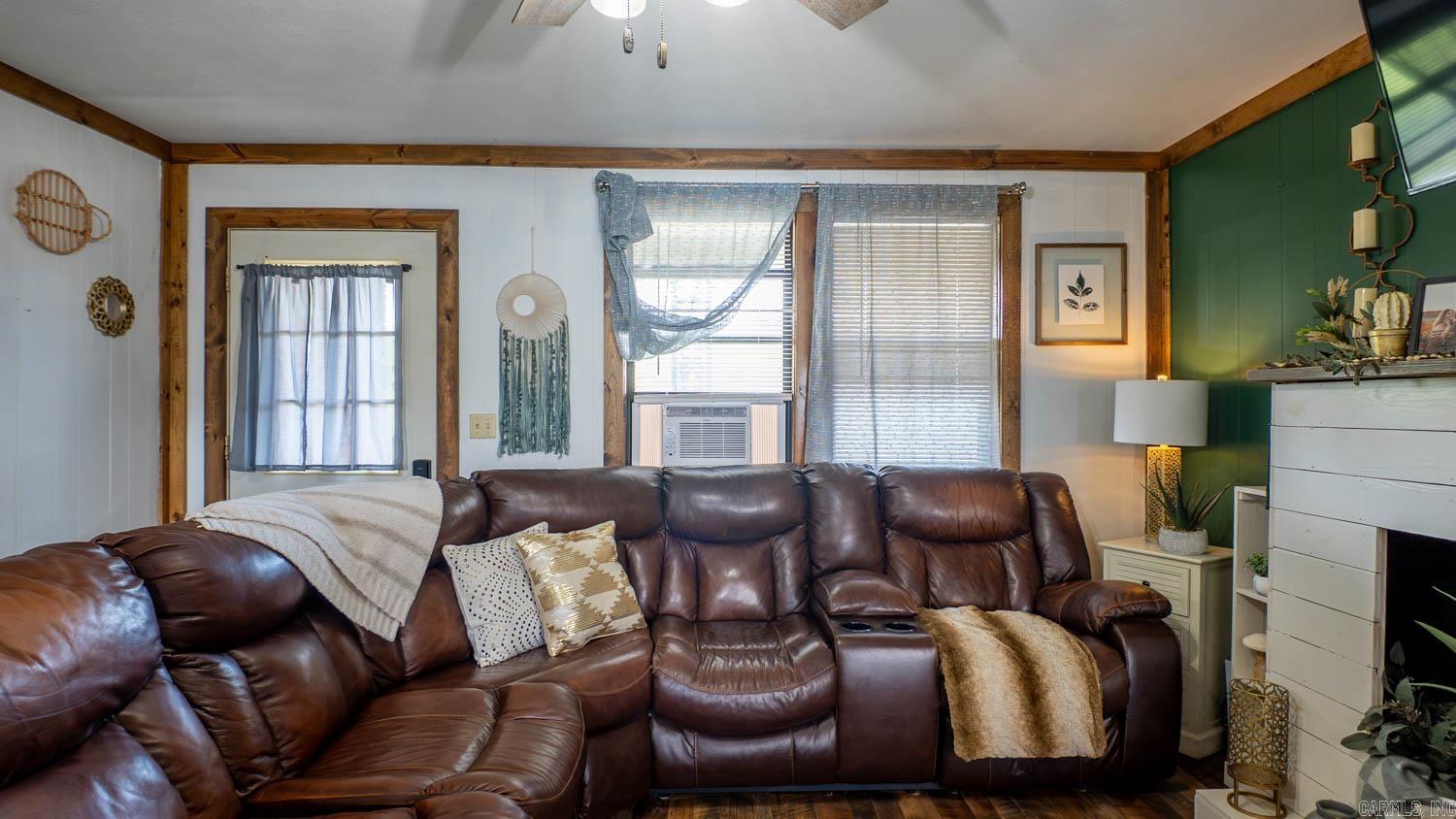 MAMMOTH SPRING ORIGINAL - Residential