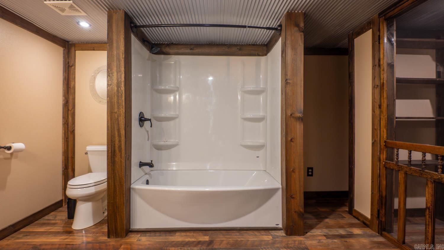 MAMMOTH SPRING ORIGINAL - Residential
