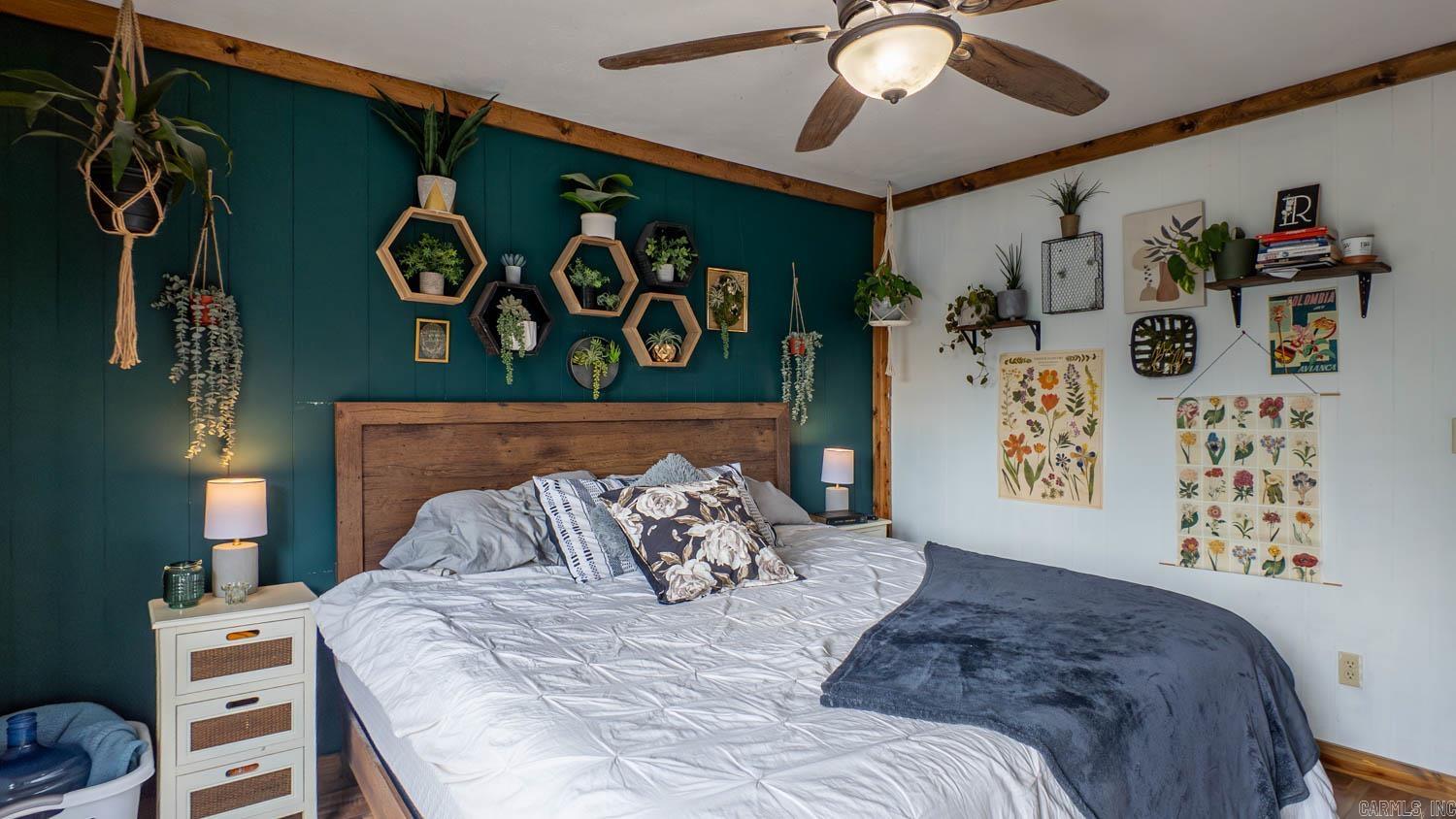 MAMMOTH SPRING ORIGINAL - Residential