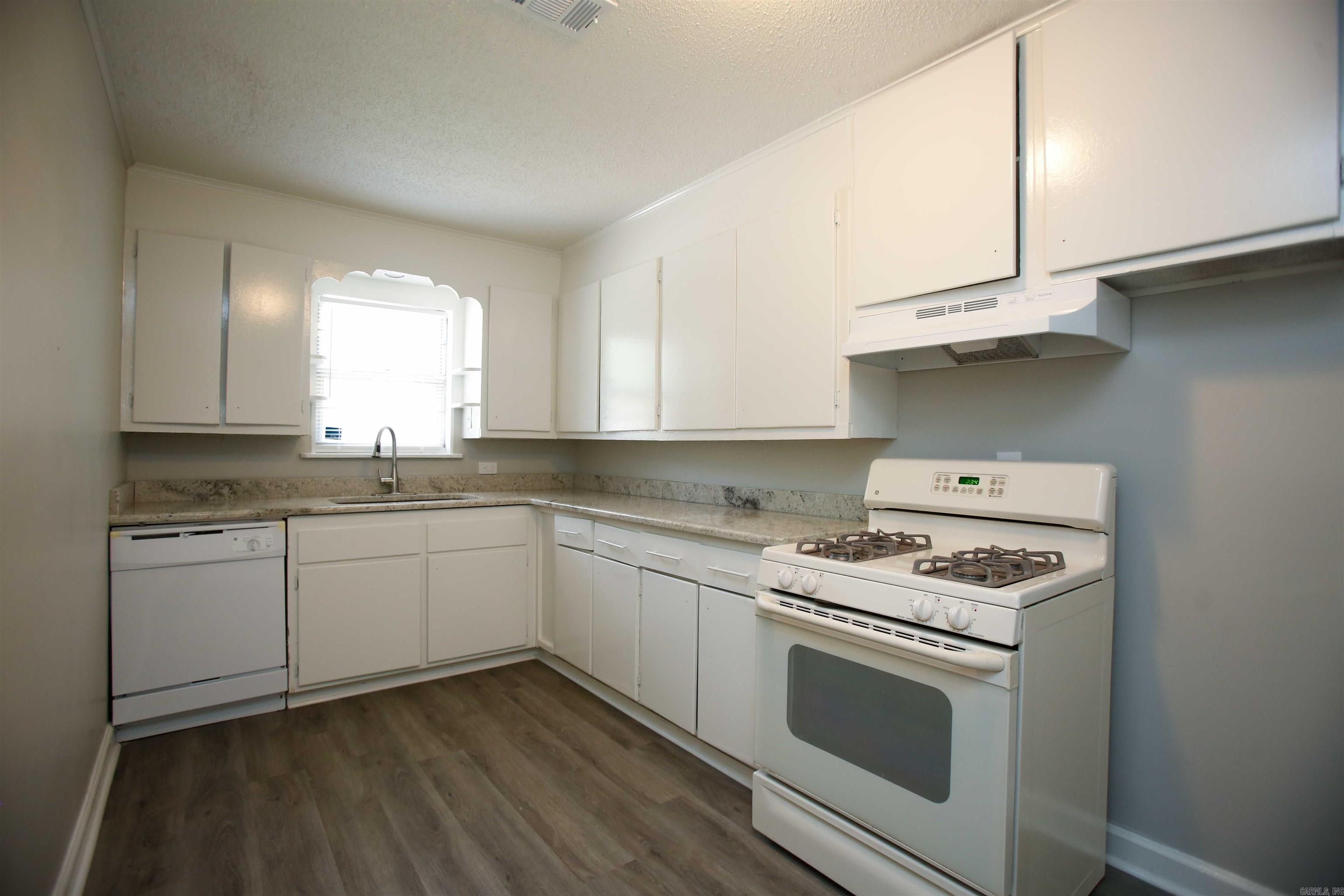 HARWELL R F - Residential