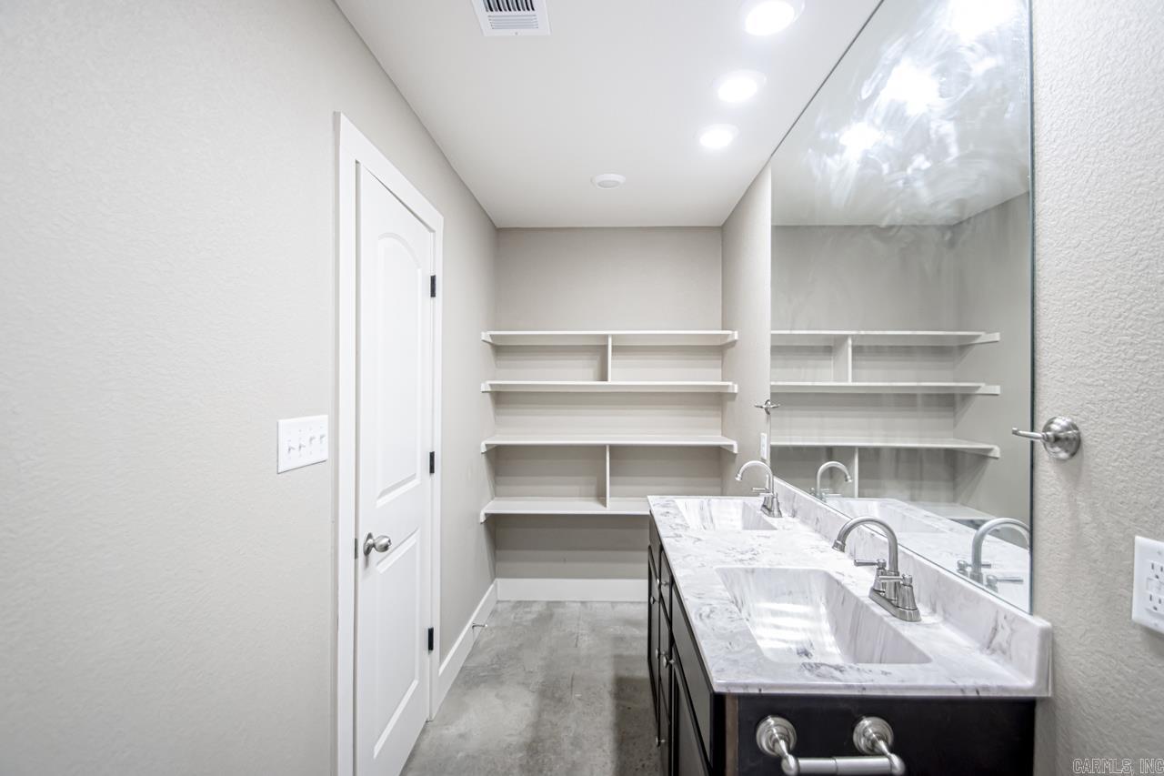 Mullins Place - Residential