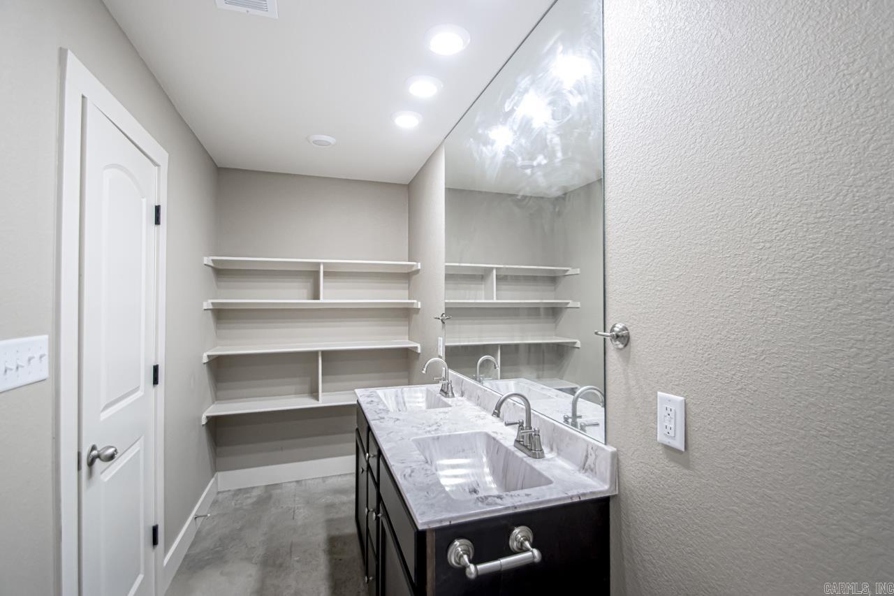 Mullins Place - Residential