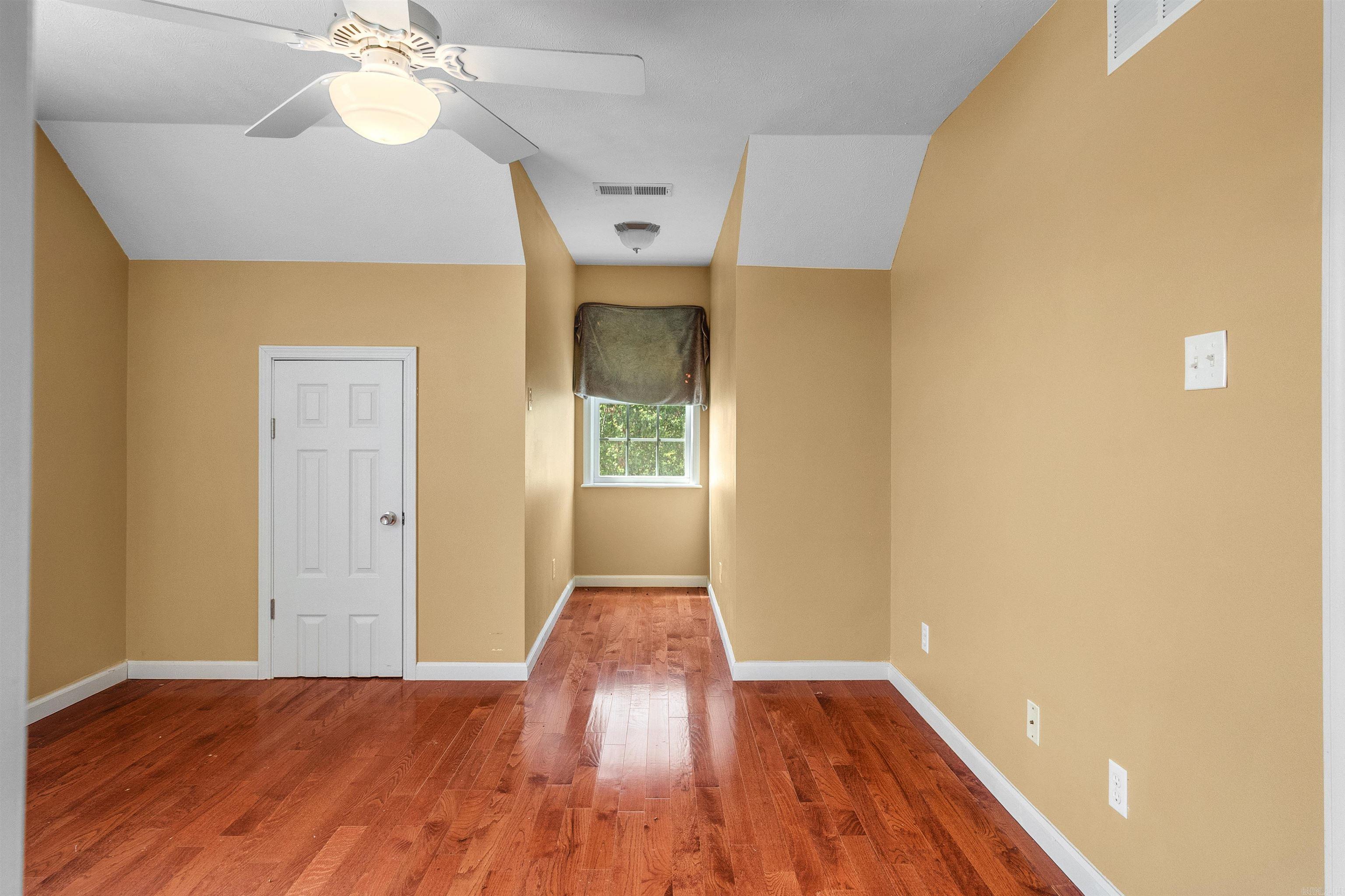 TRIPLE J ESTATES - Residential