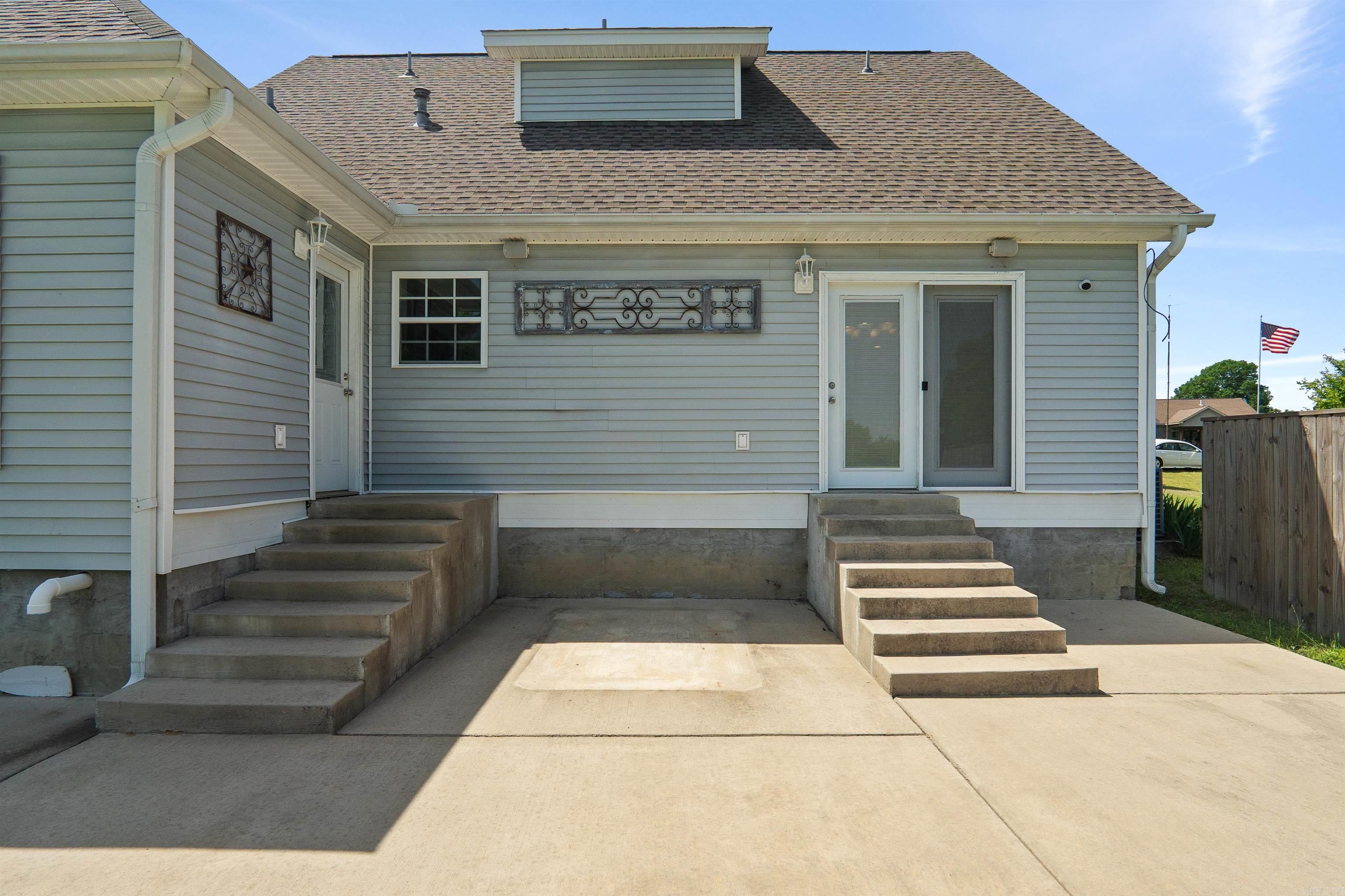 TRIPLE J ESTATES - Residential