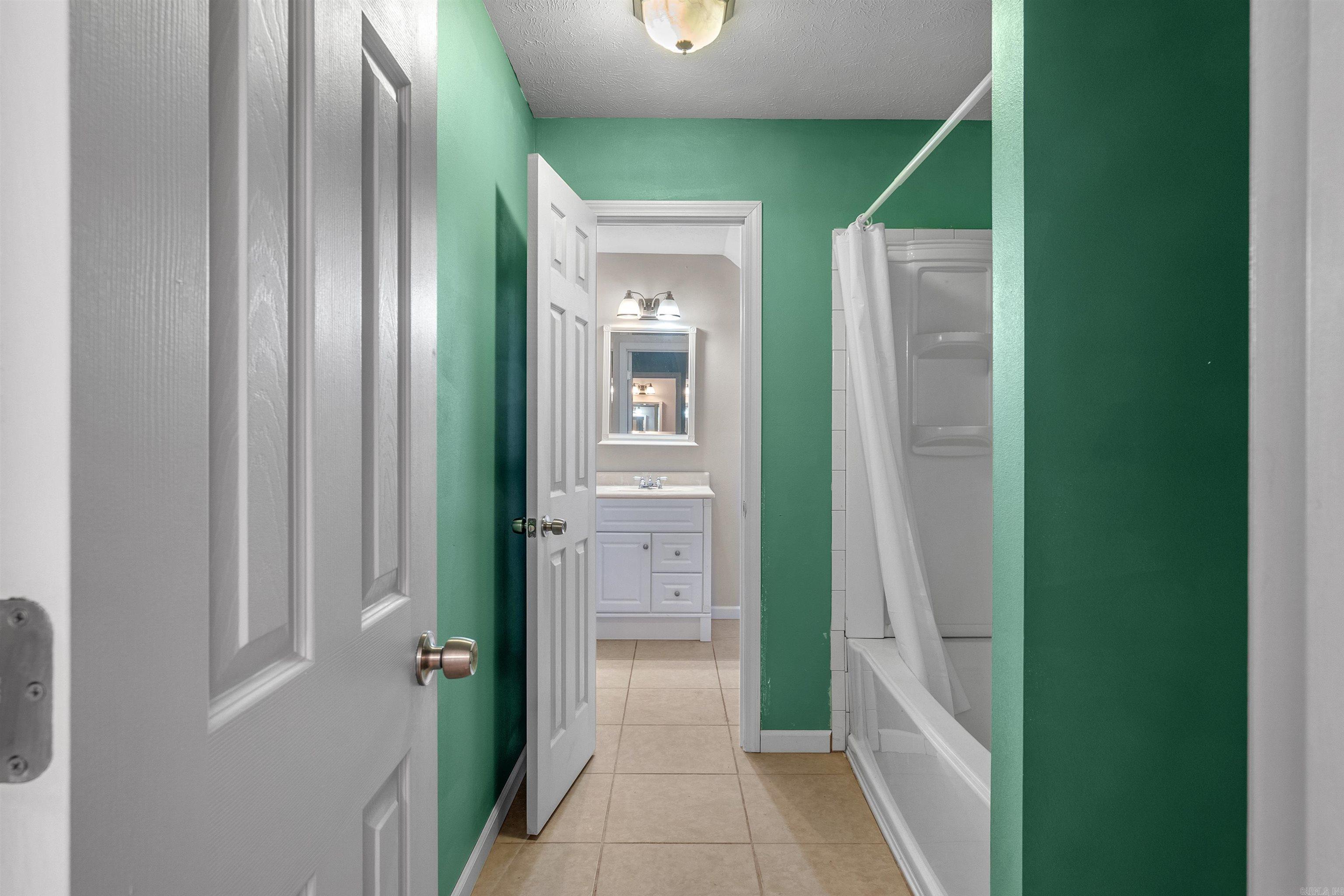 TRIPLE J ESTATES - Residential