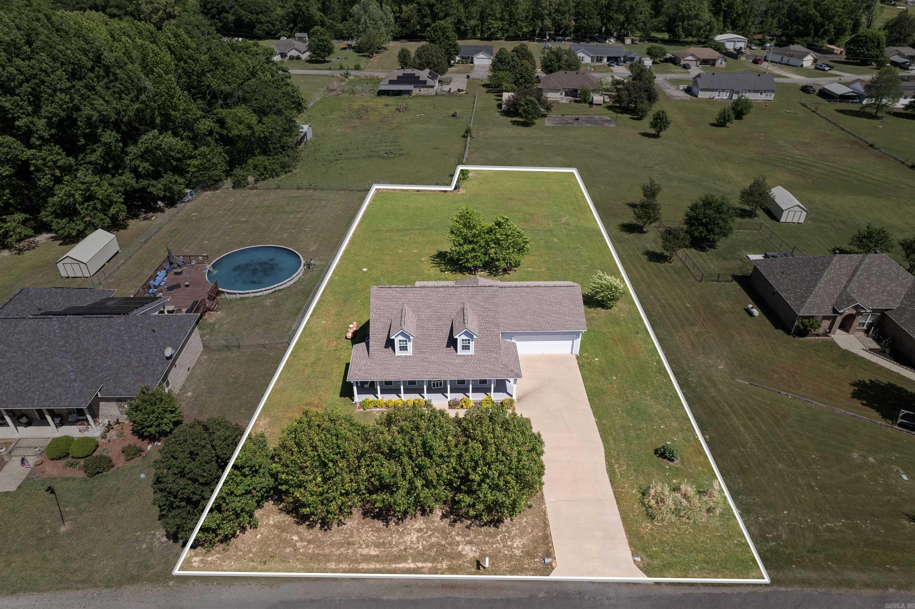 TRIPLE J ESTATES - Residential