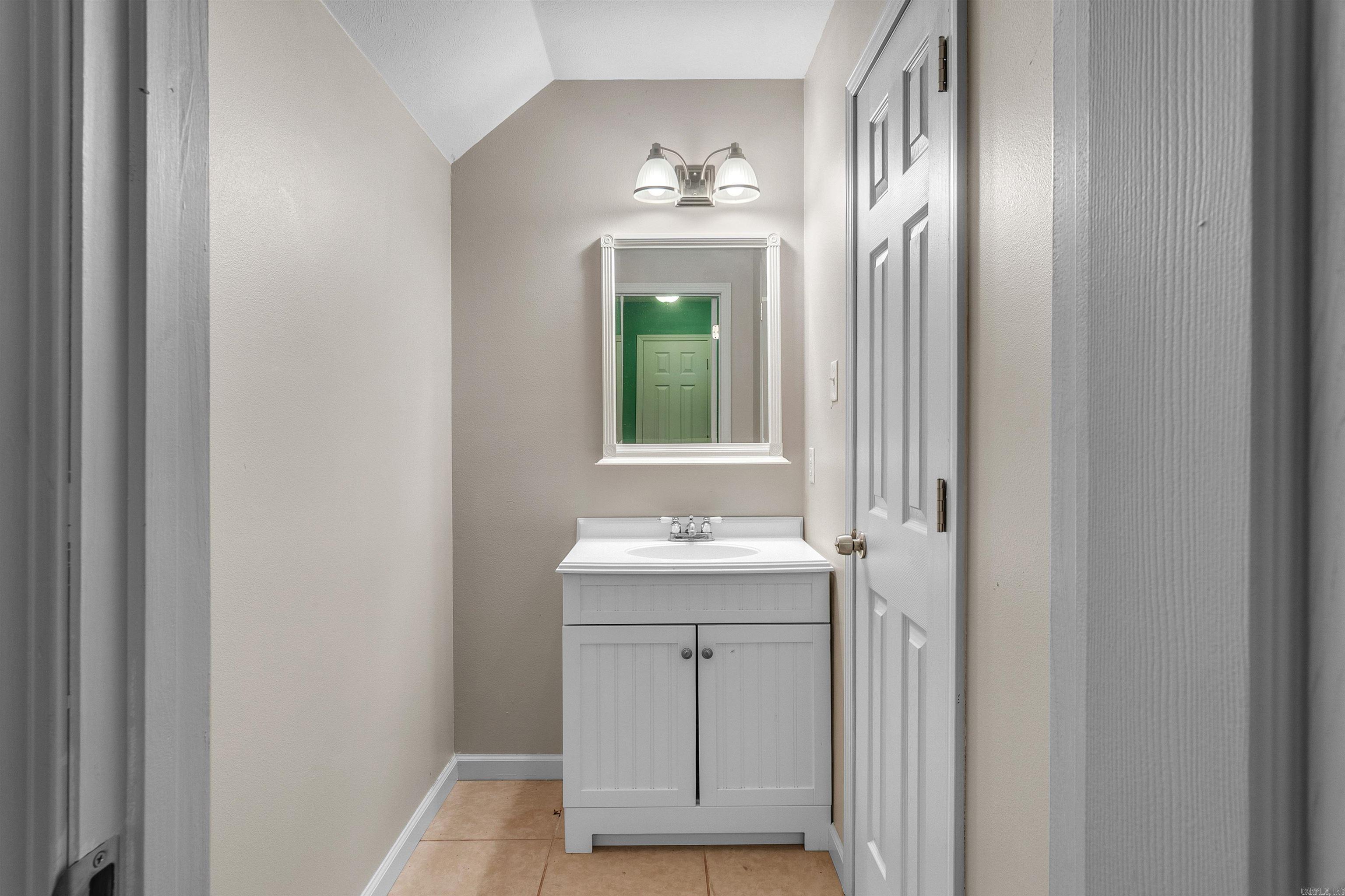 TRIPLE J ESTATES - Residential