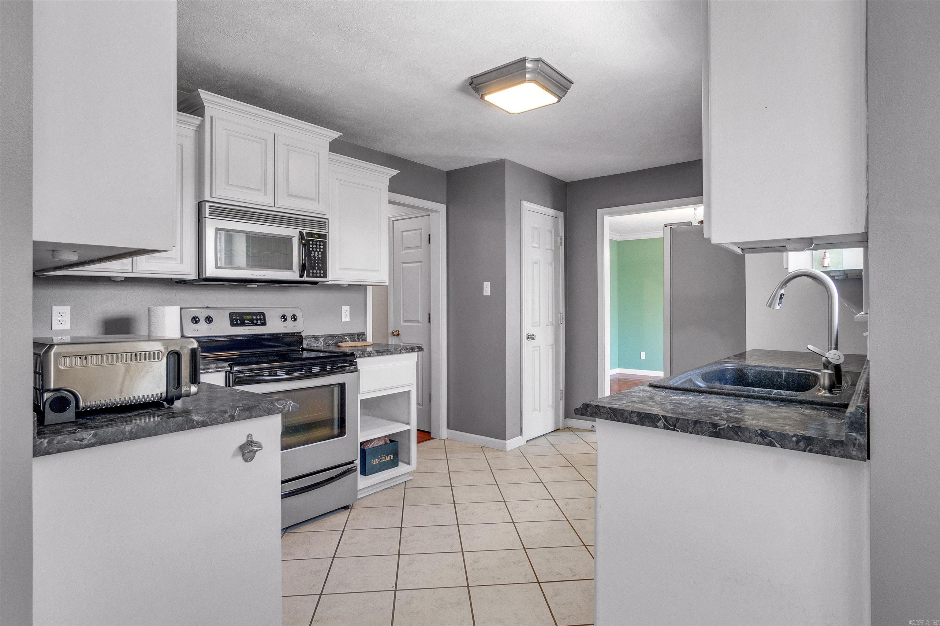 TRIPLE J ESTATES - Residential