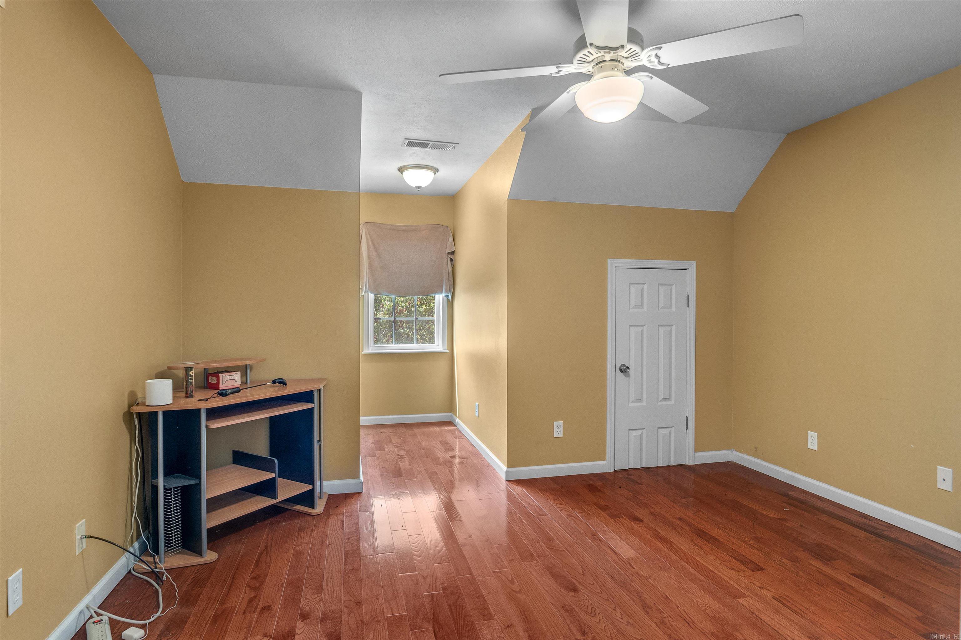 TRIPLE J ESTATES - Residential