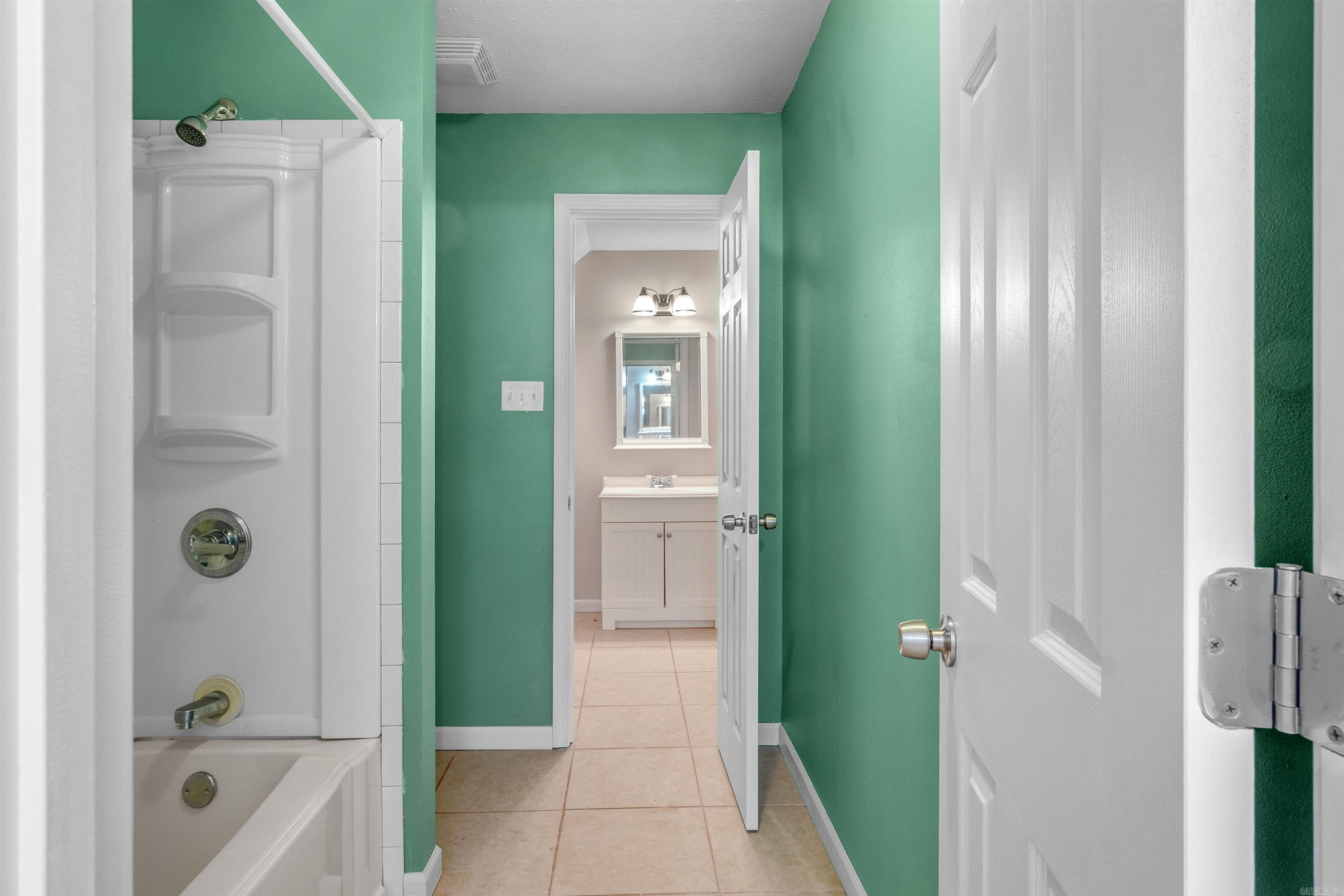 TRIPLE J ESTATES - Residential