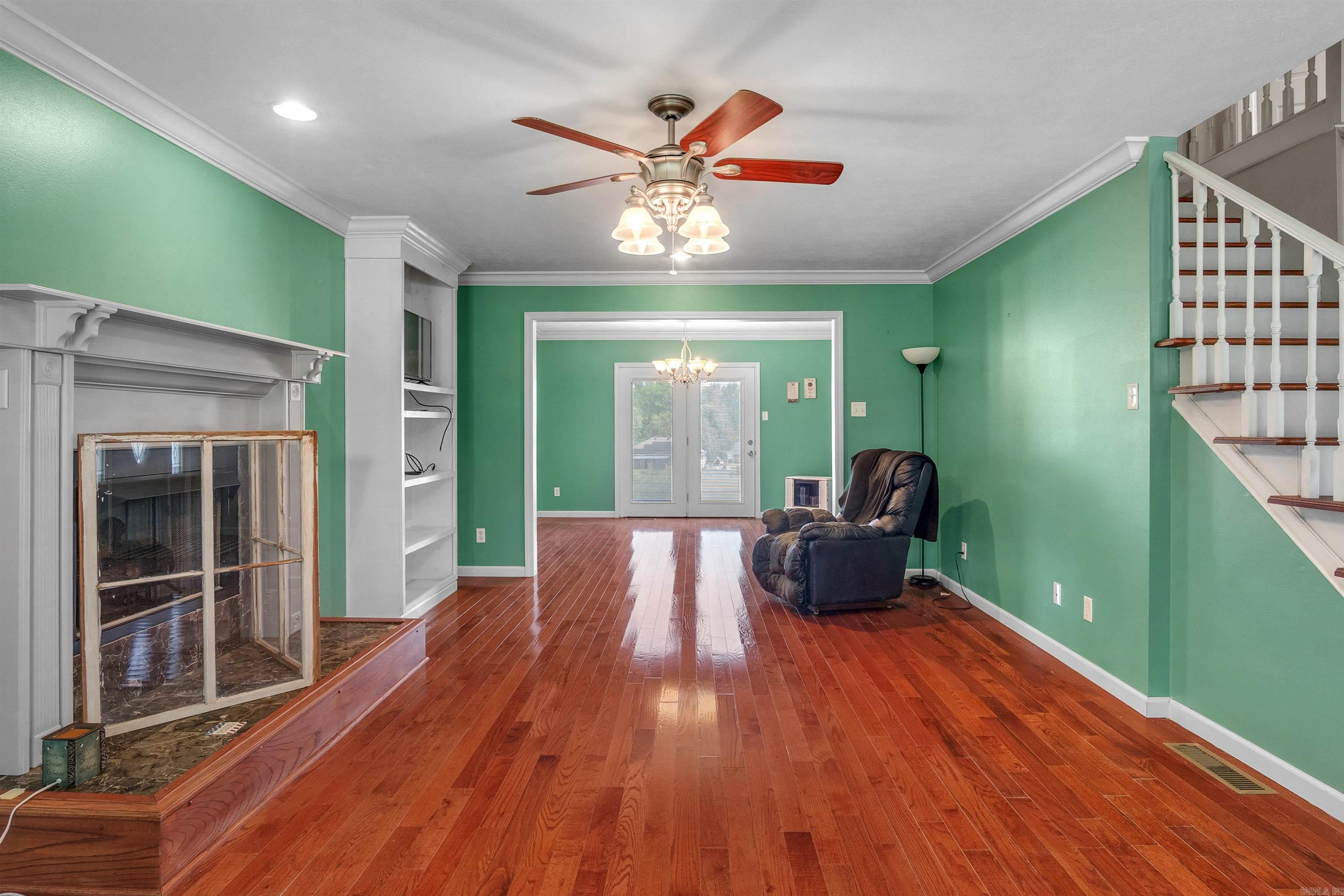 TRIPLE J ESTATES - Residential