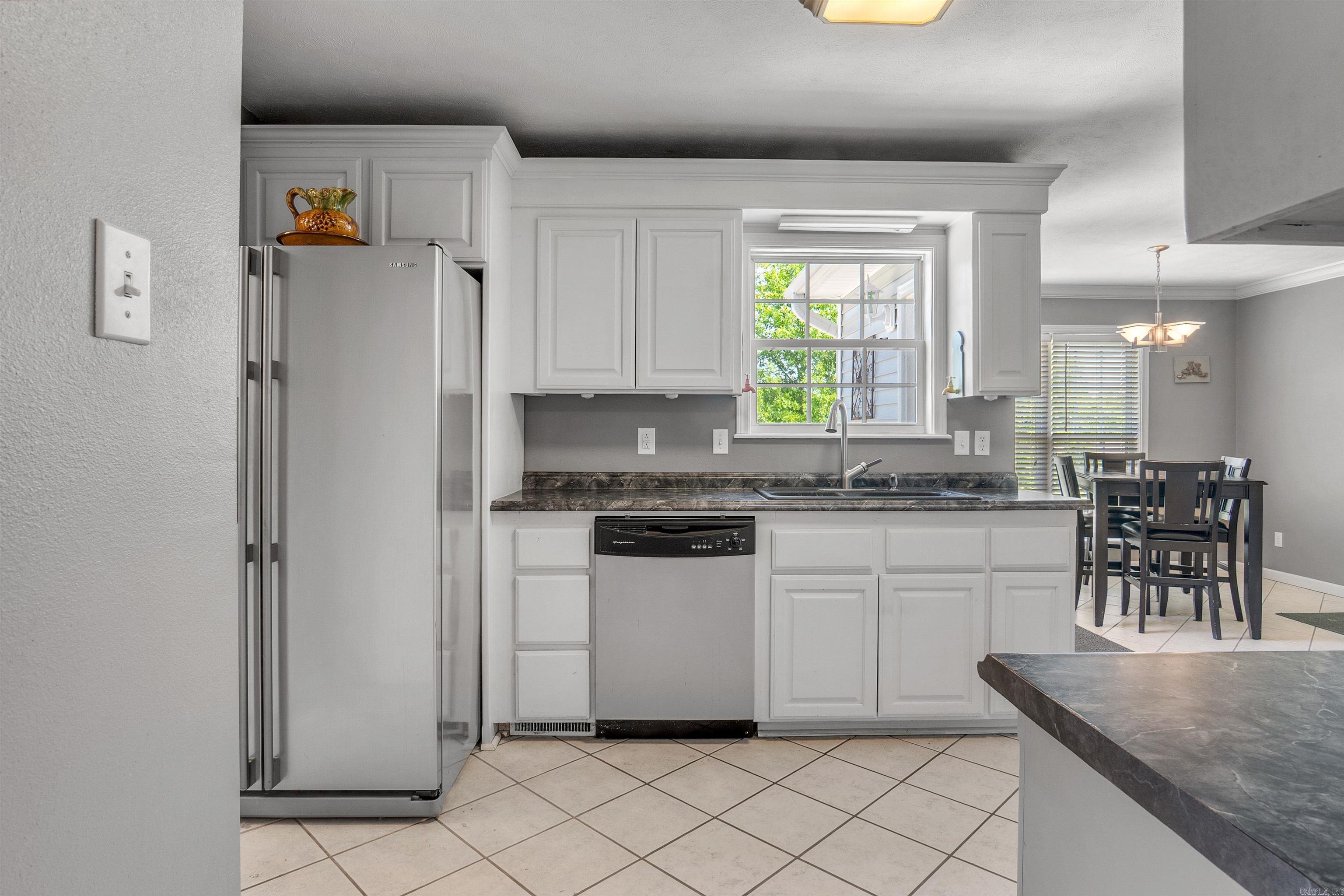 TRIPLE J ESTATES - Residential