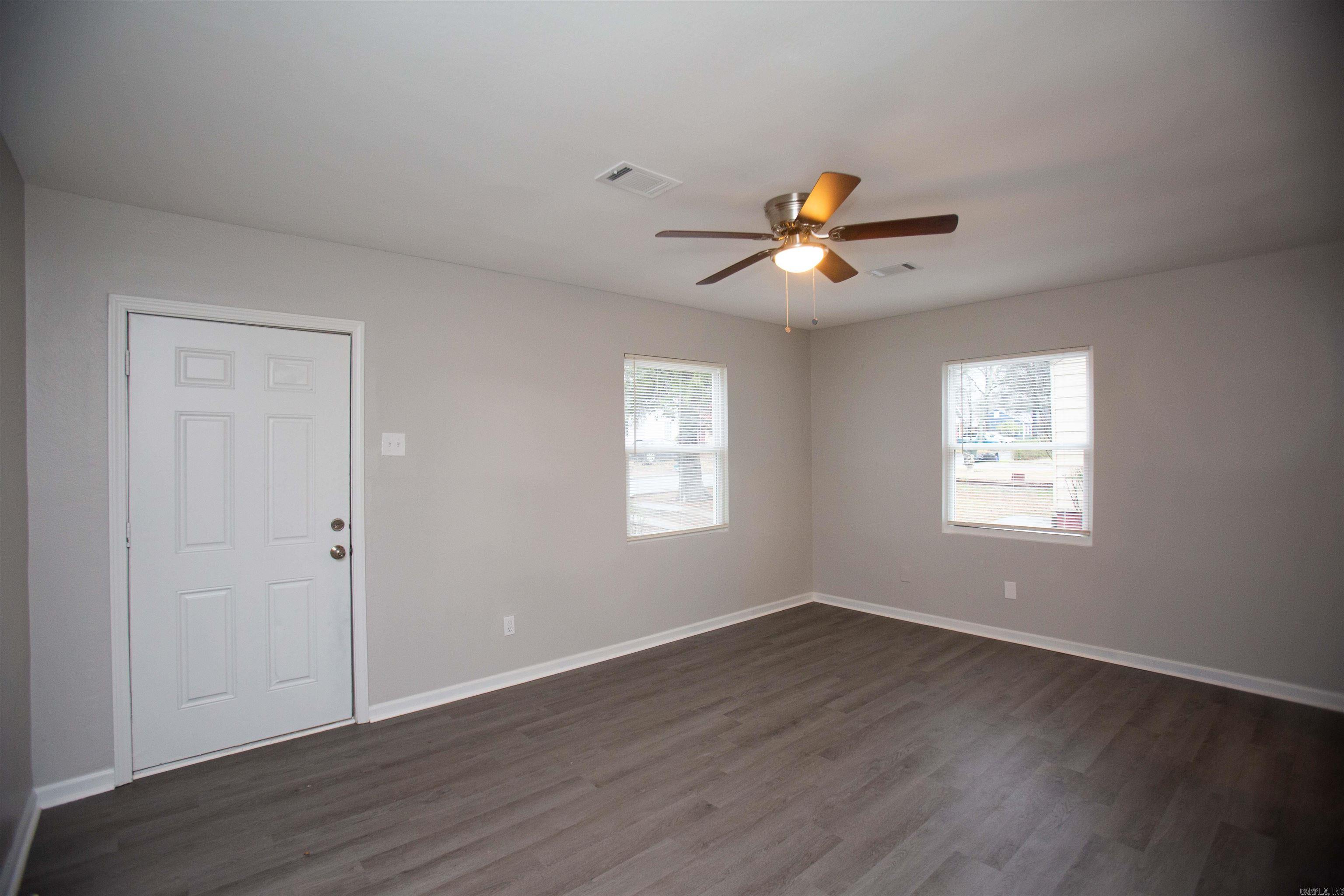 Kinsworthy & Henderson - Residential Lease