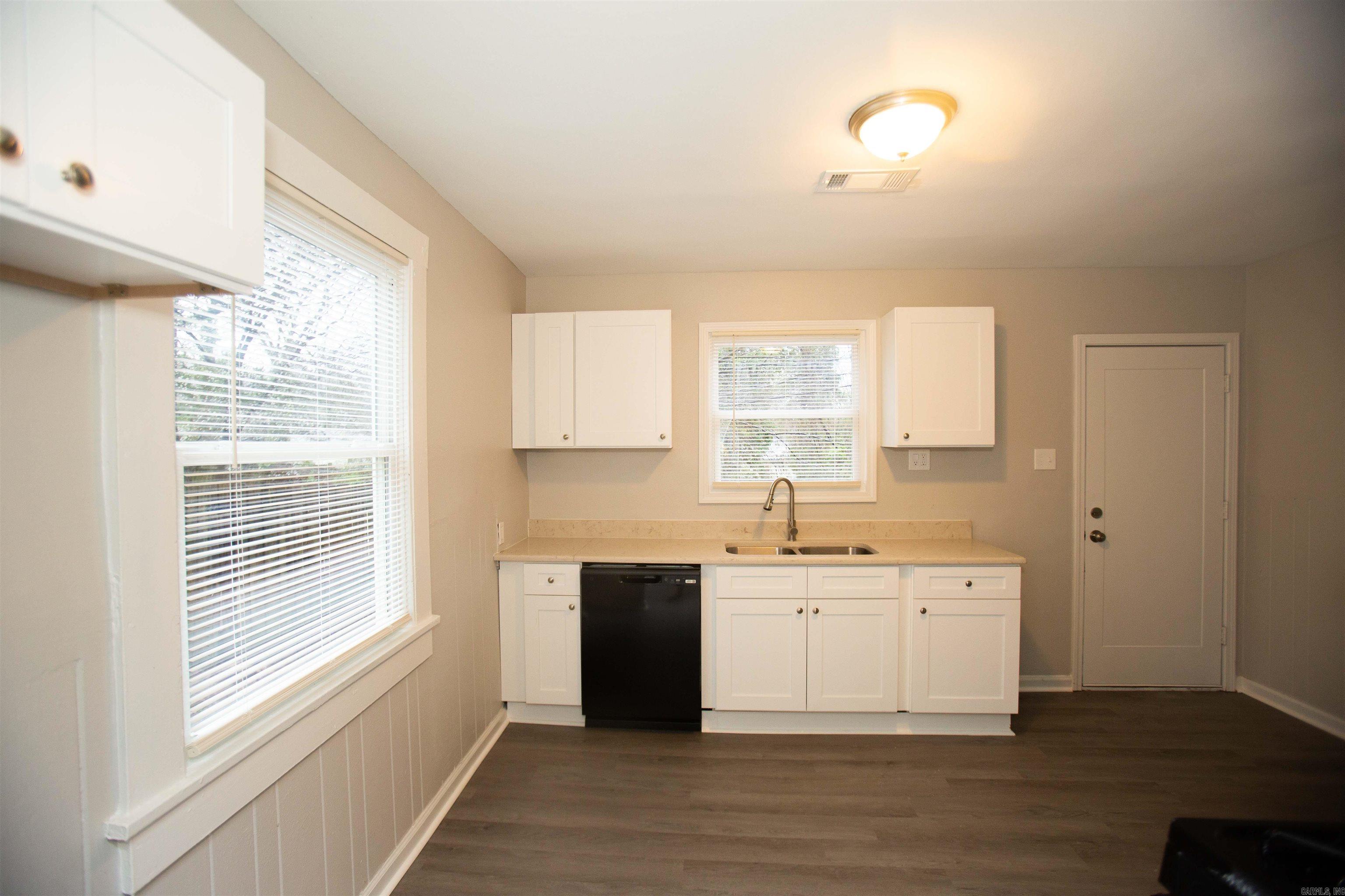 Kinsworthy & Henderson - Residential Lease