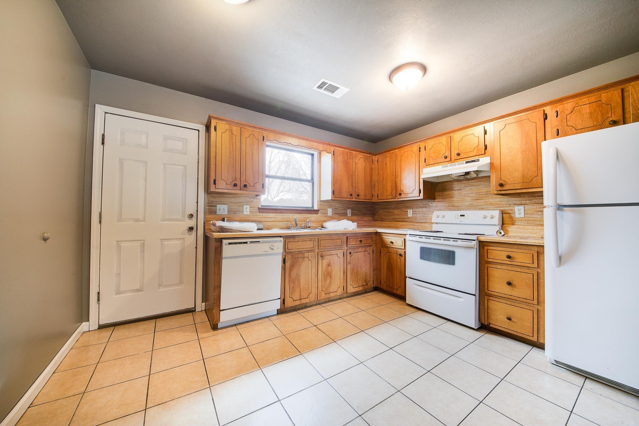 Briarfield - Residential Lease