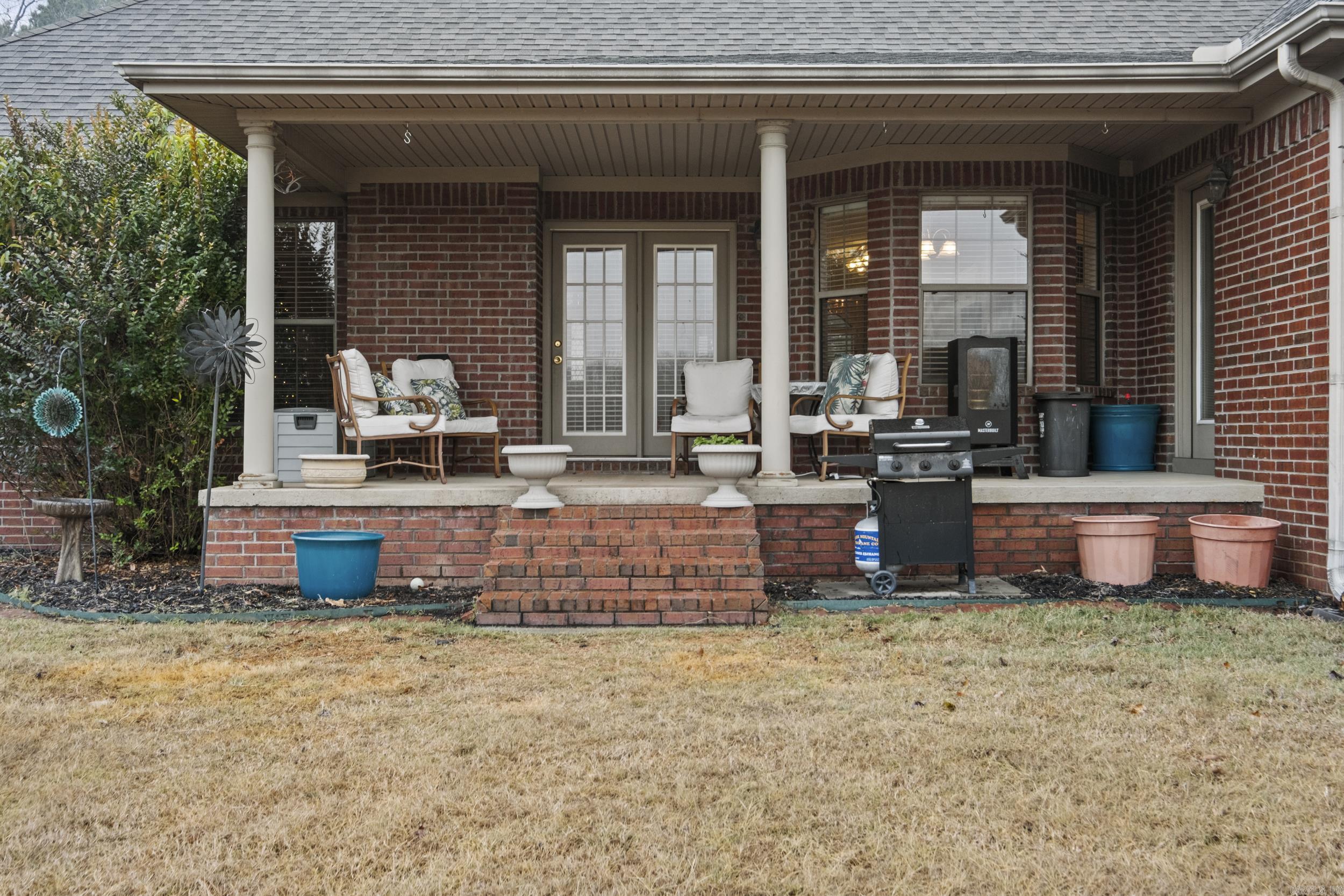 ROYAL OAKS - Residential