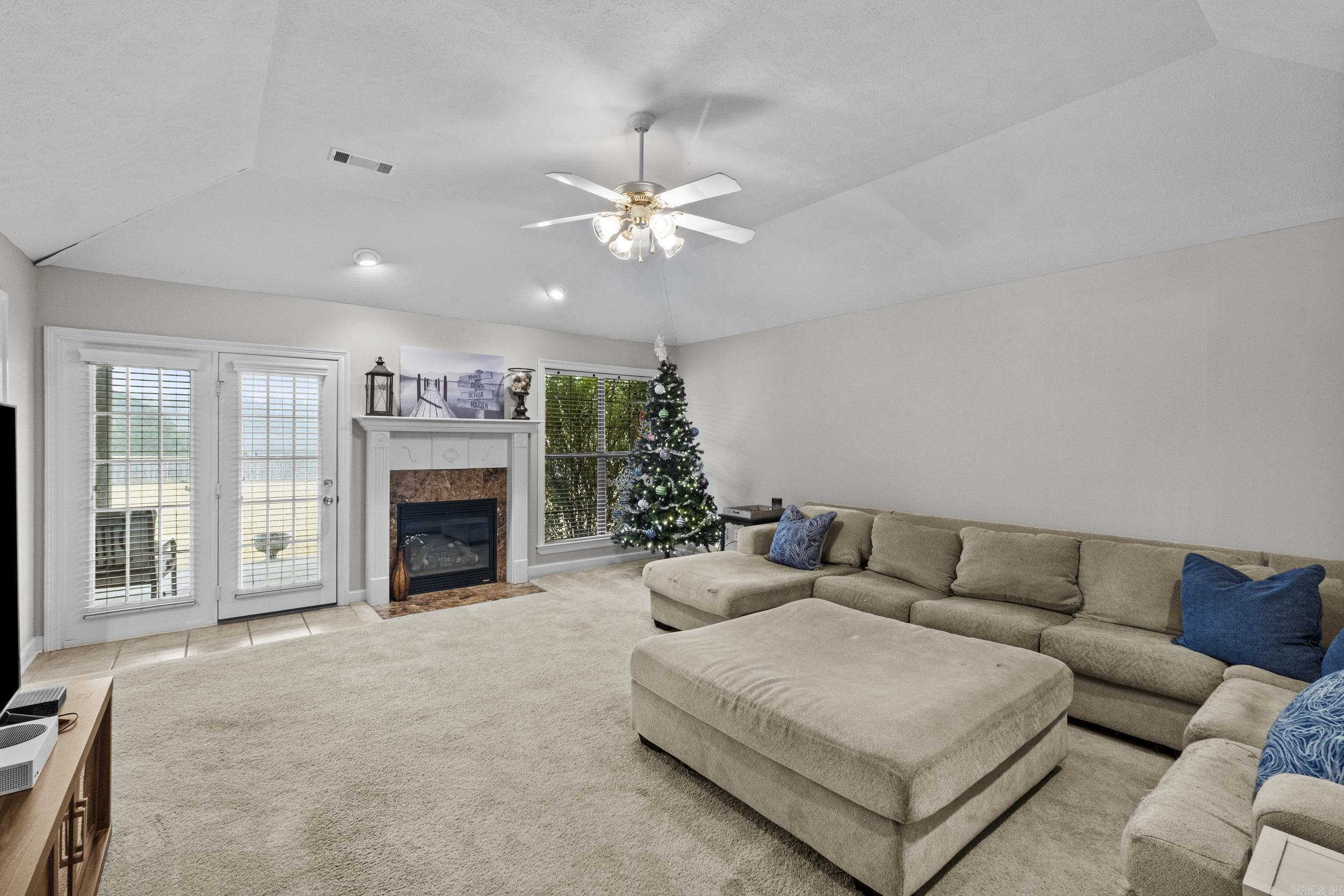 ROYAL OAKS - Residential