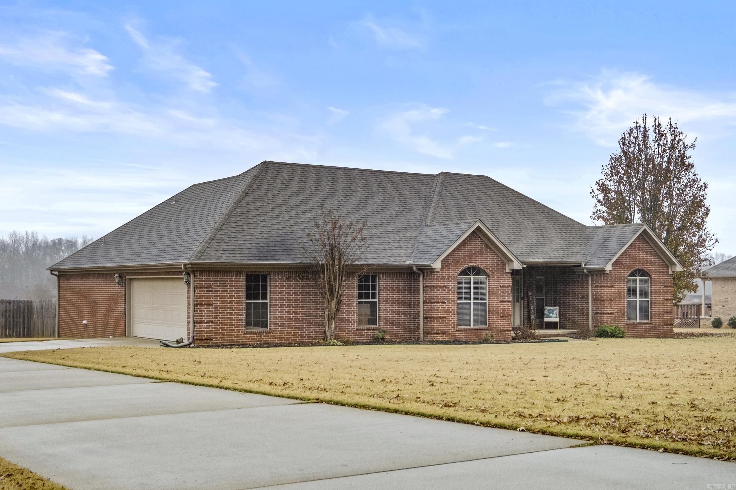 ROYAL OAKS - Residential