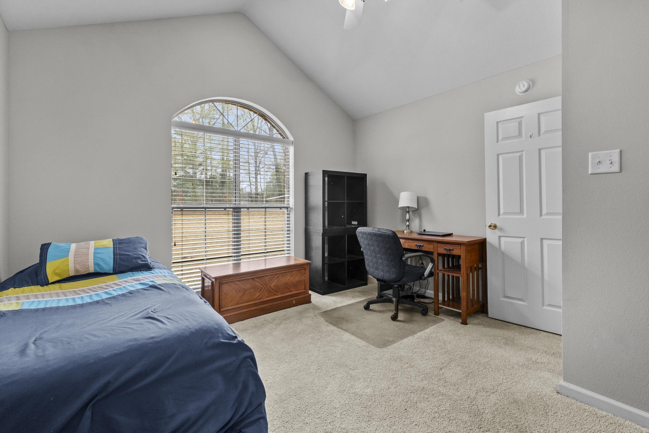 ROYAL OAKS - Residential