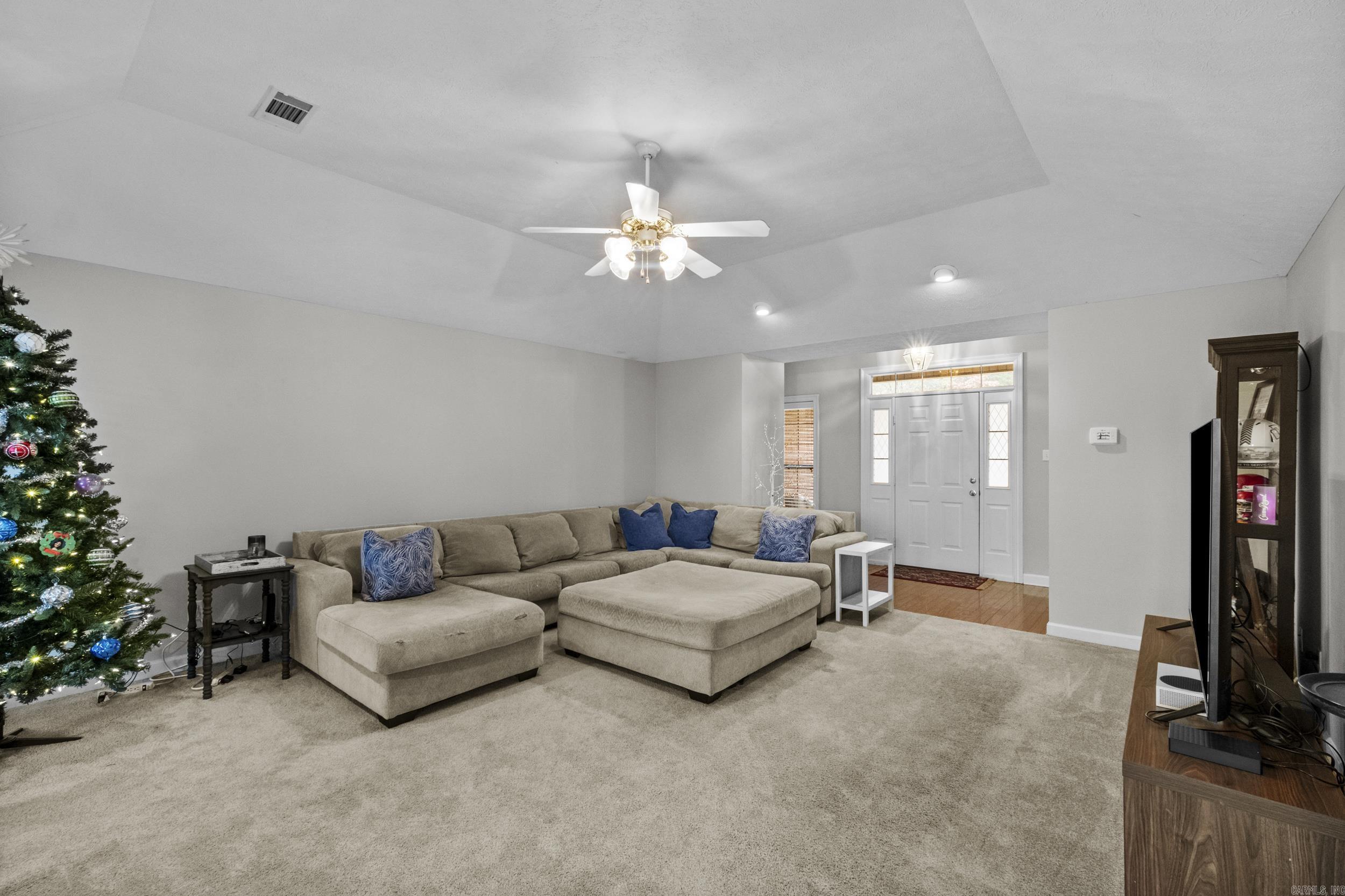 ROYAL OAKS - Residential