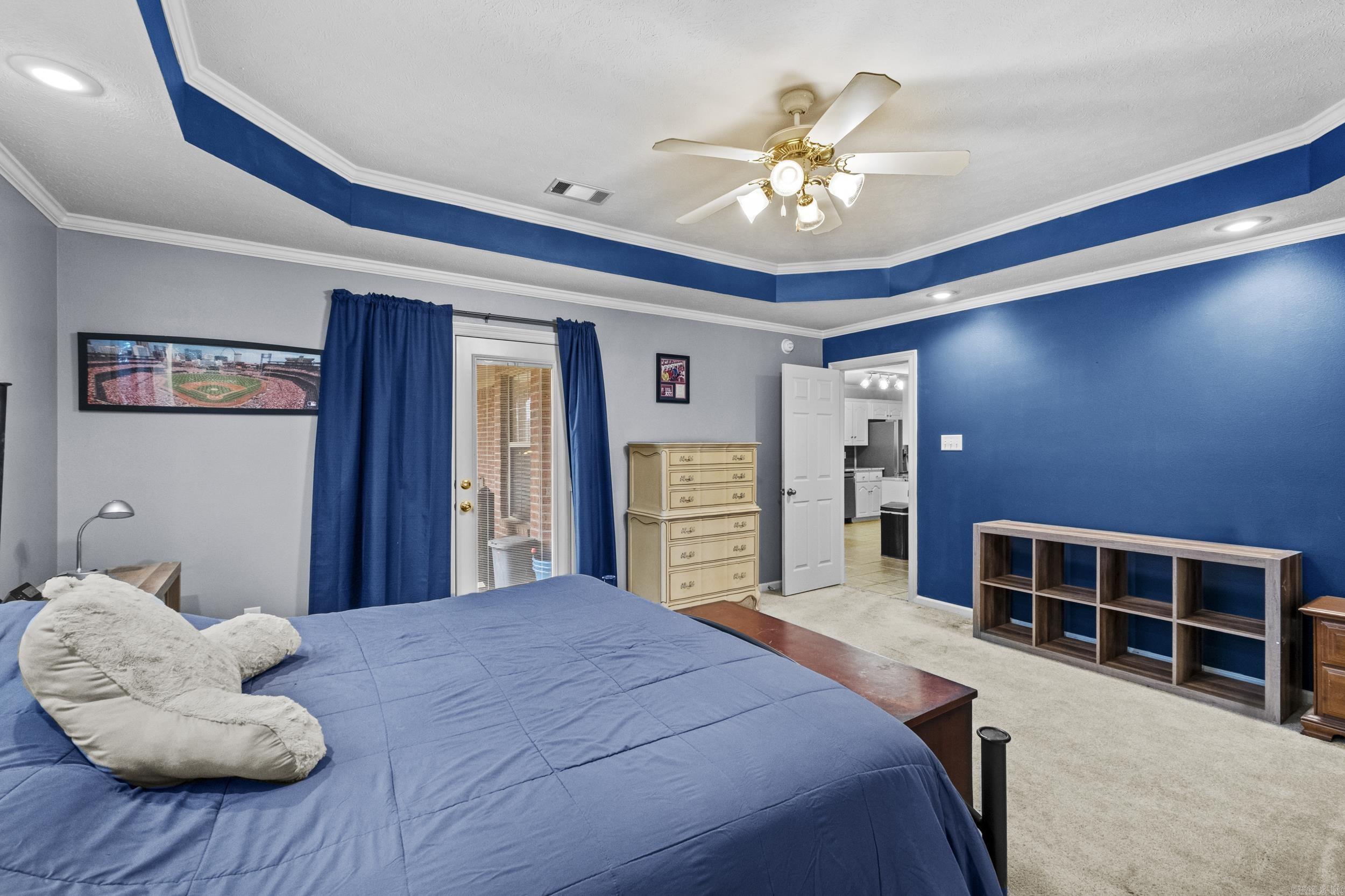 ROYAL OAKS - Residential