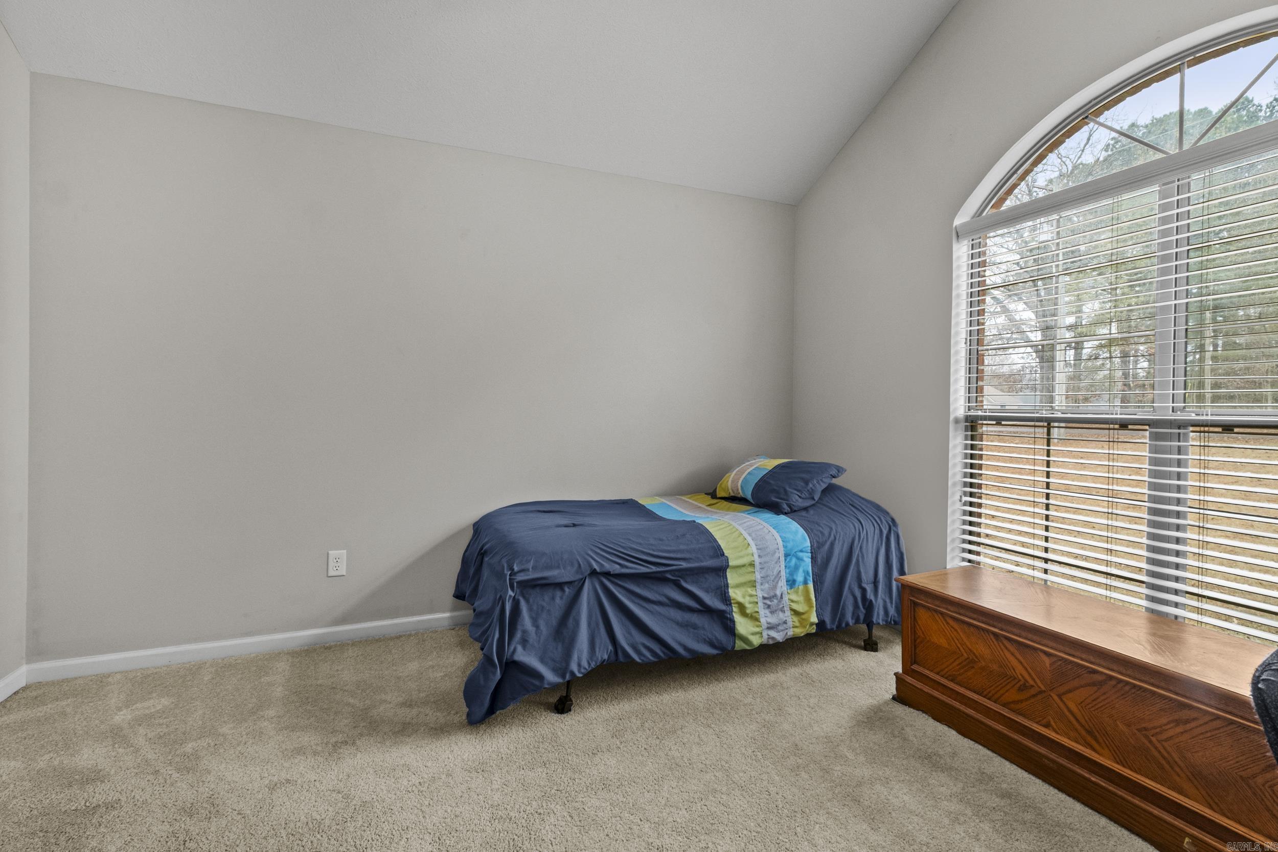 ROYAL OAKS - Residential