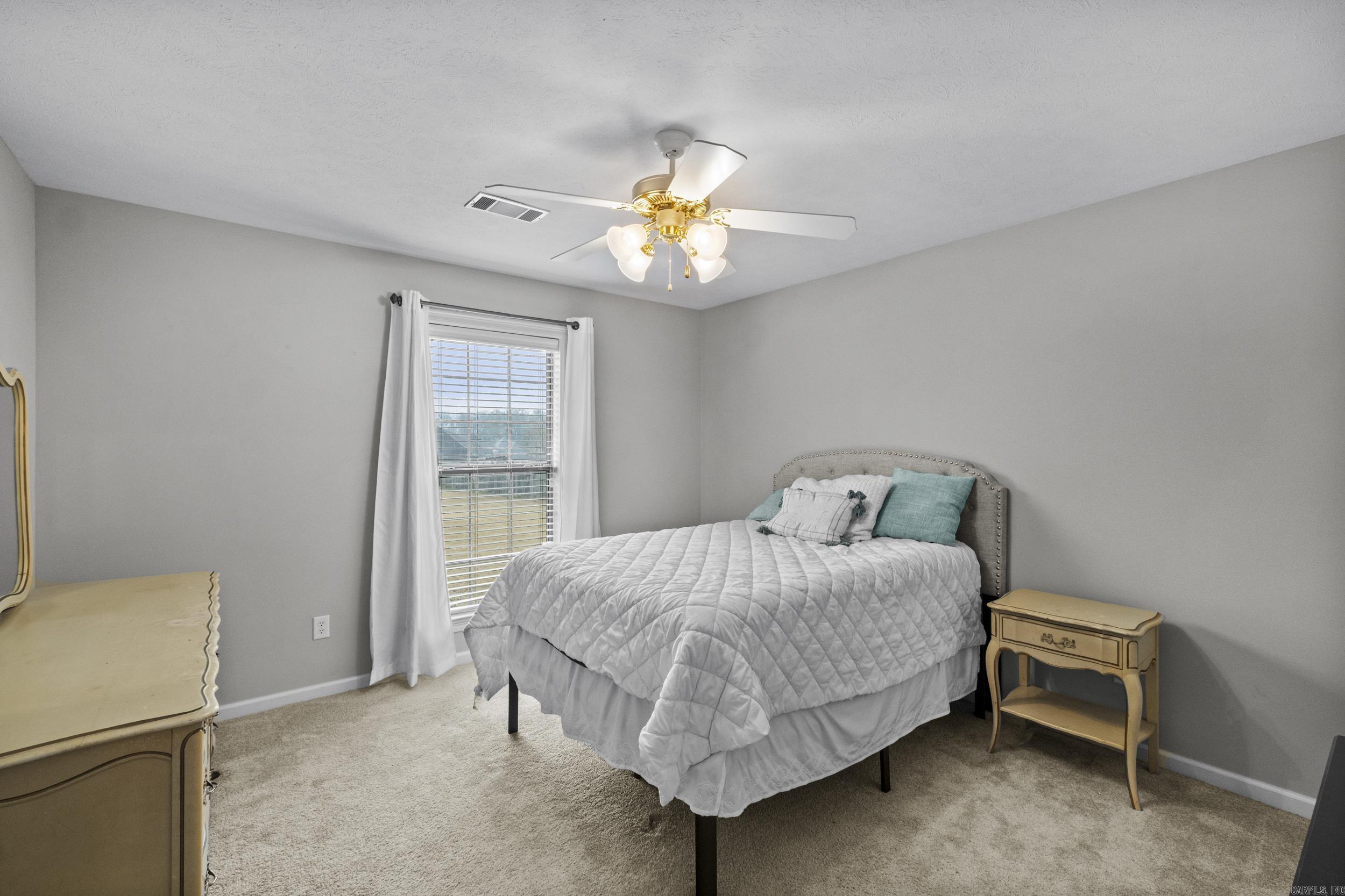 ROYAL OAKS - Residential