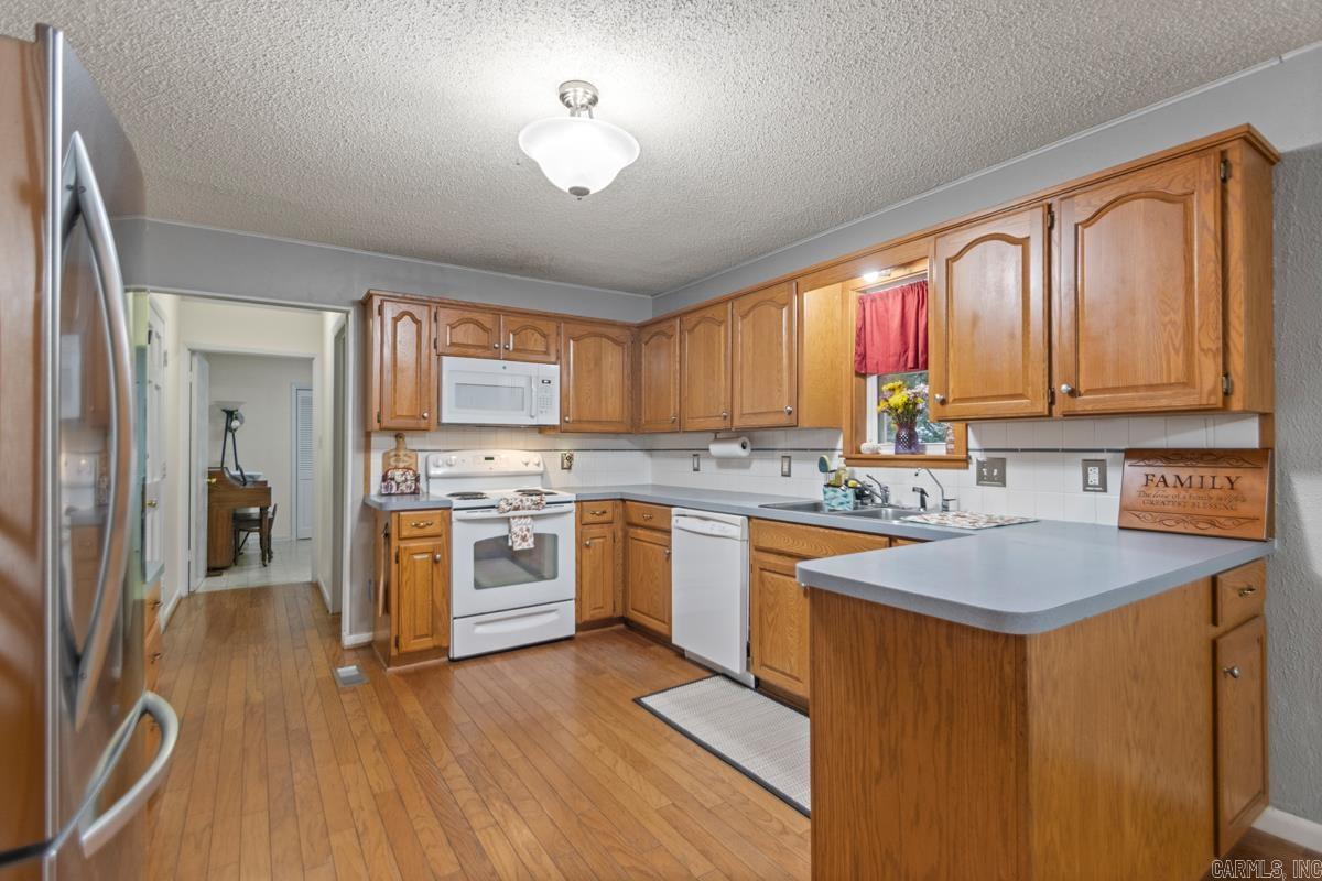 FORREST HILL - Residential
