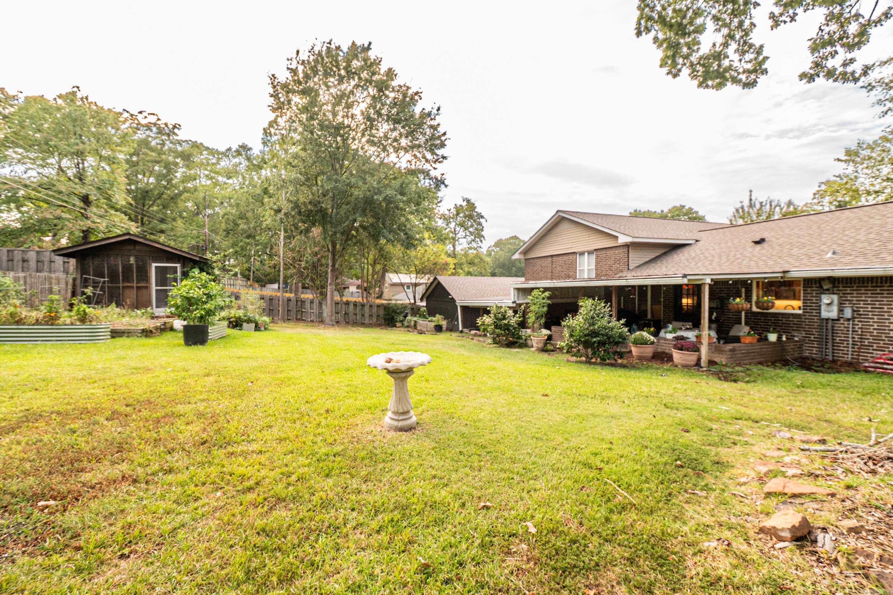 THOMPSON HEIGHTS 4TH S-D - Residential