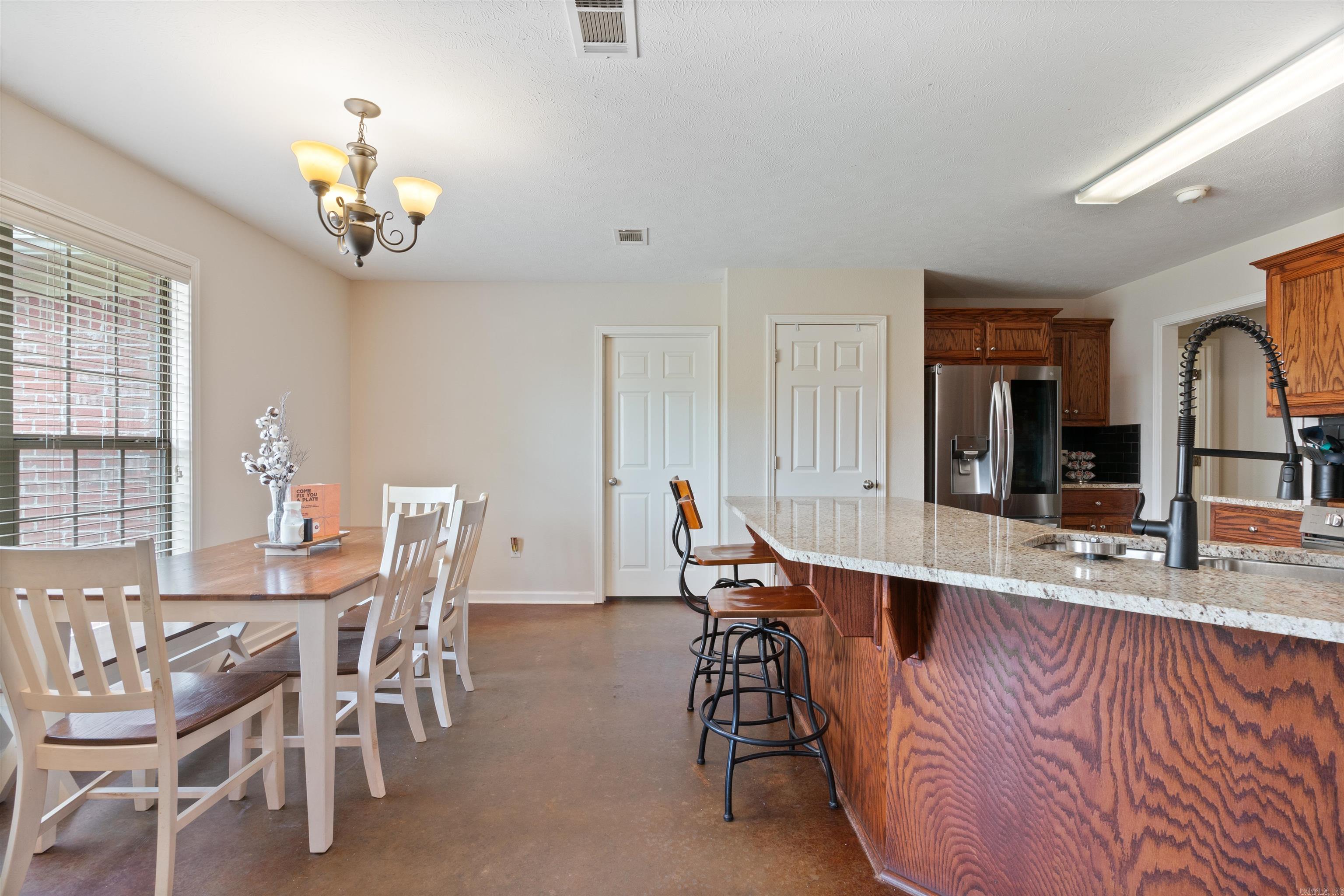 HUNTER HEIGHTS - Residential