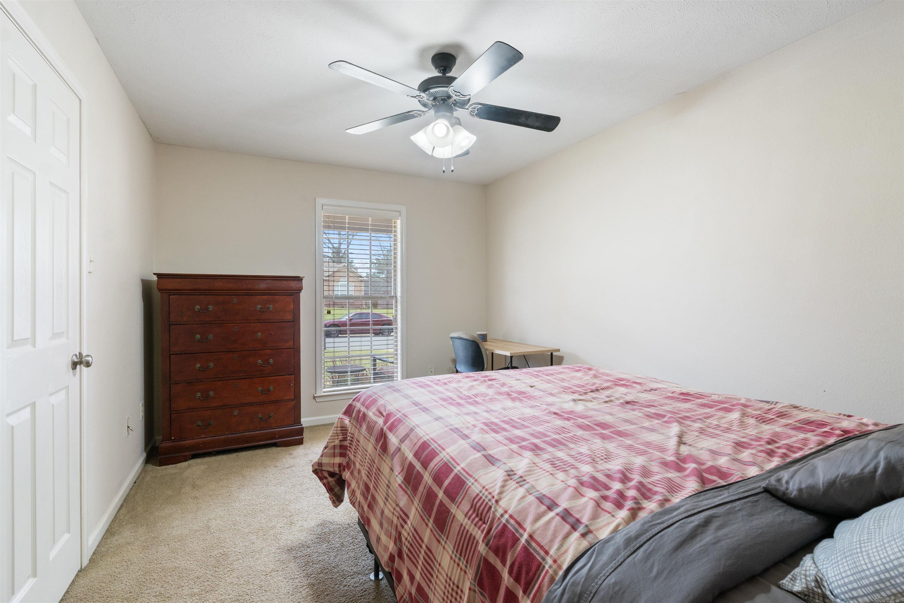 HUNTER HEIGHTS - Residential