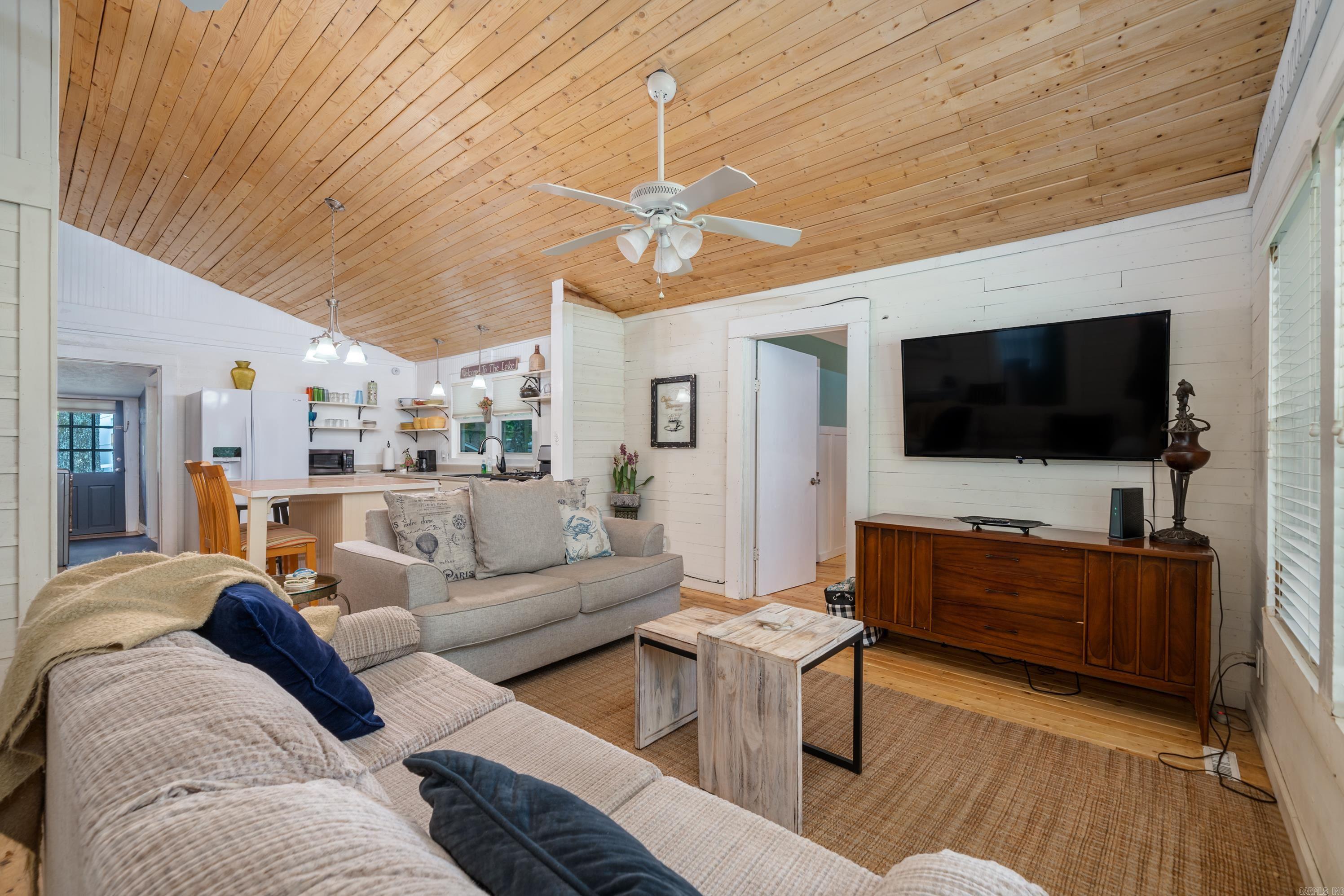 Lake Aire - Residential